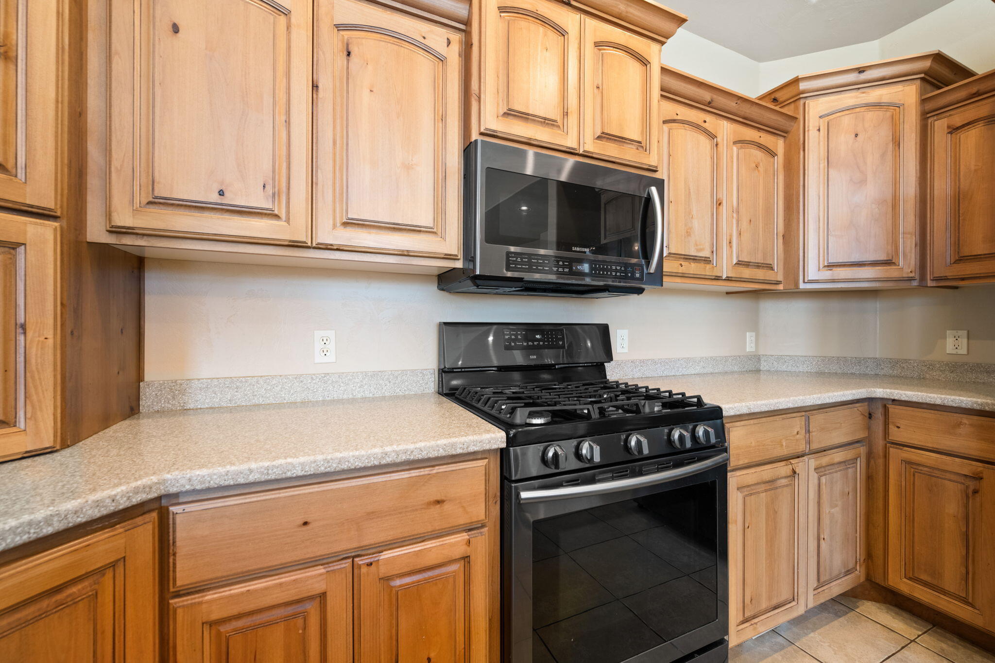 DESERT HILLS - Residential