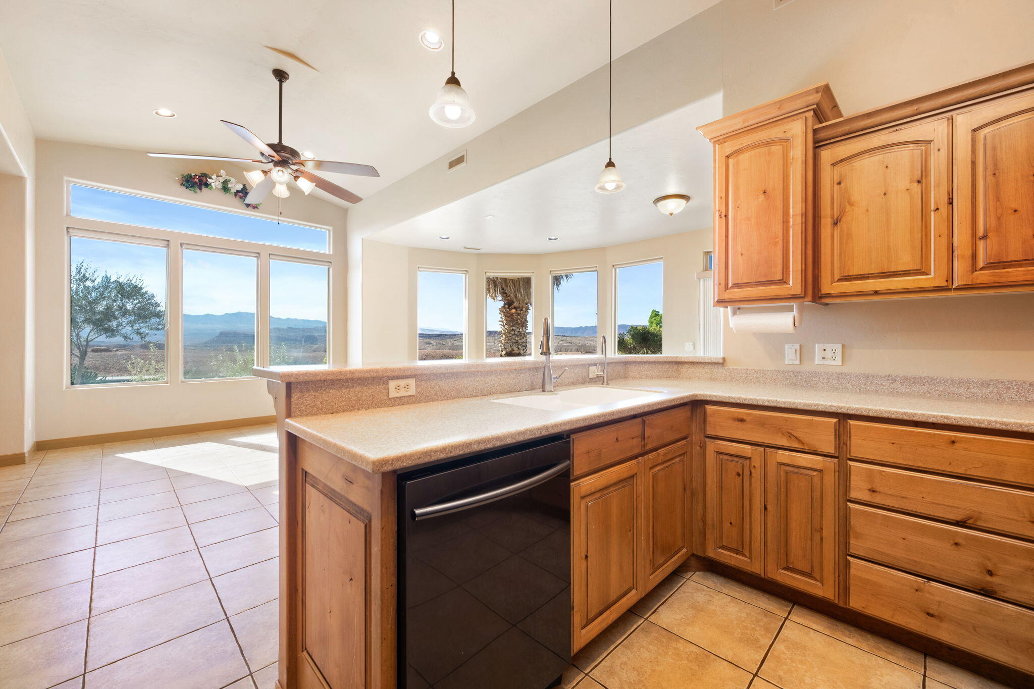 DESERT HILLS - Residential