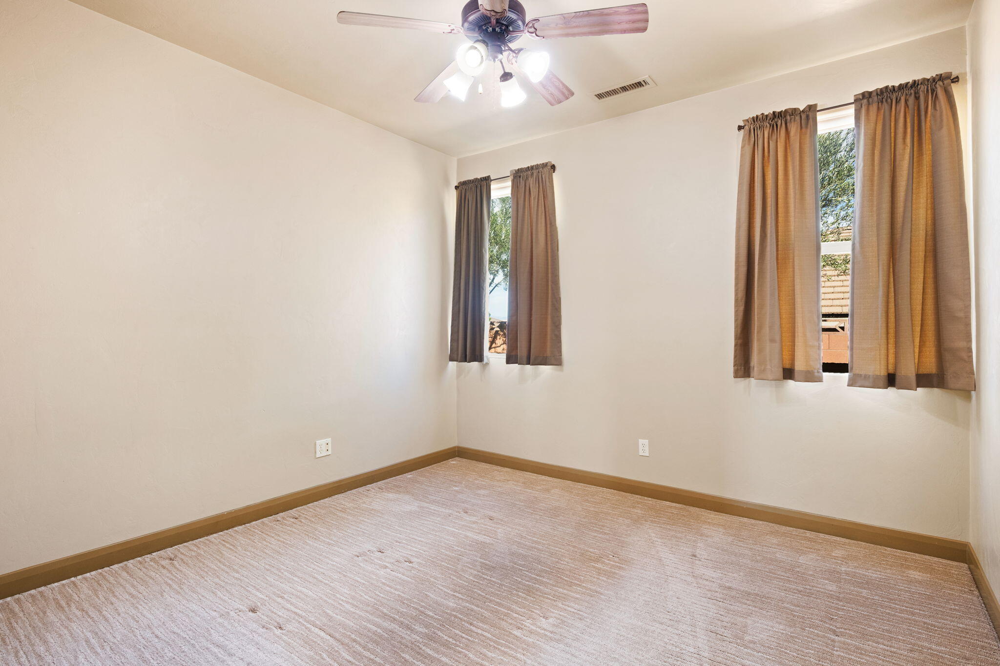 DESERT HILLS - Residential