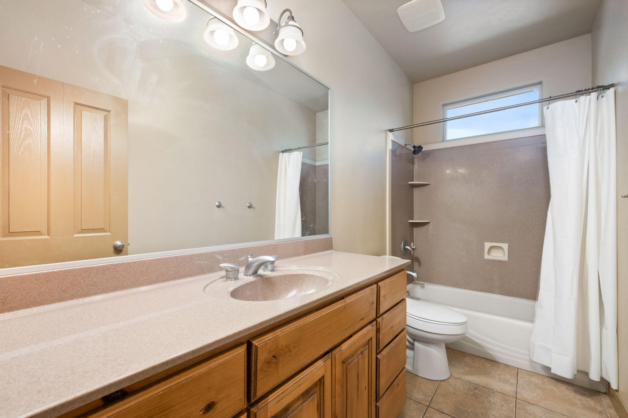 DESERT HILLS - Residential