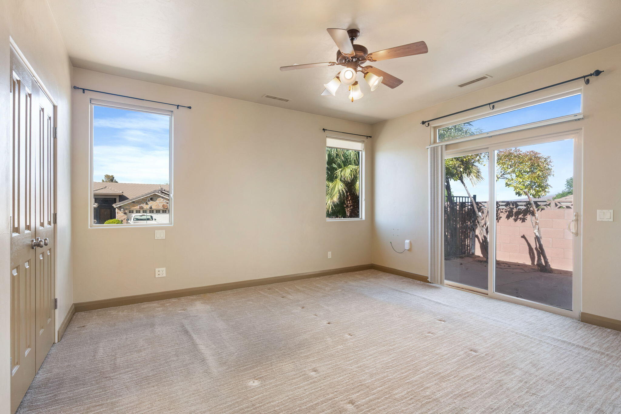 DESERT HILLS - Residential