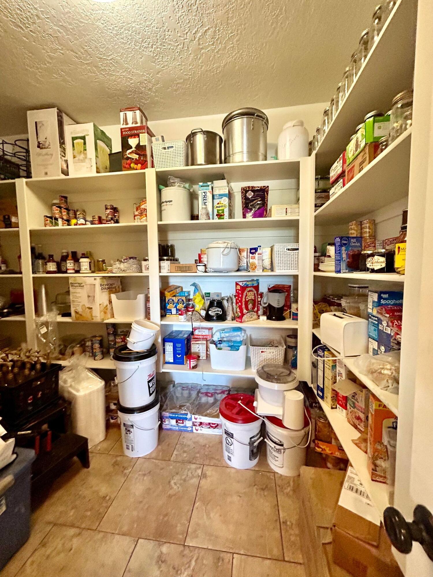 NORTH HILL ESTATES - Residential