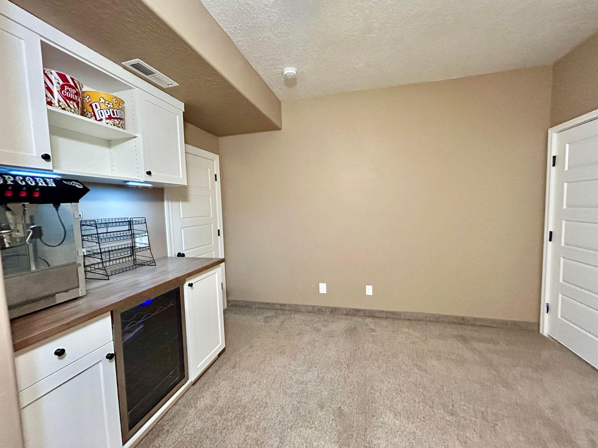 NORTH HILL ESTATES - Residential