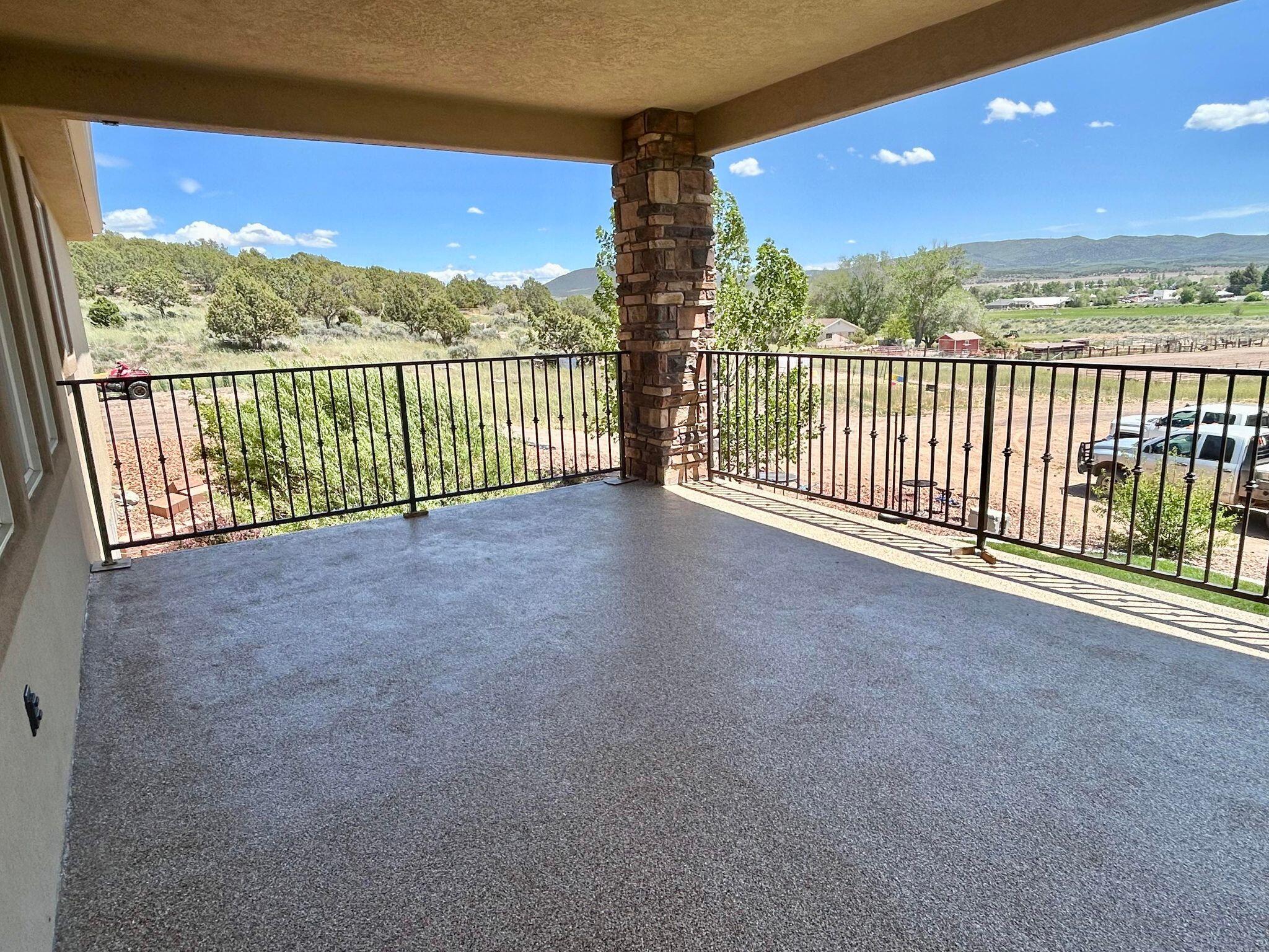 NORTH HILL ESTATES - Residential