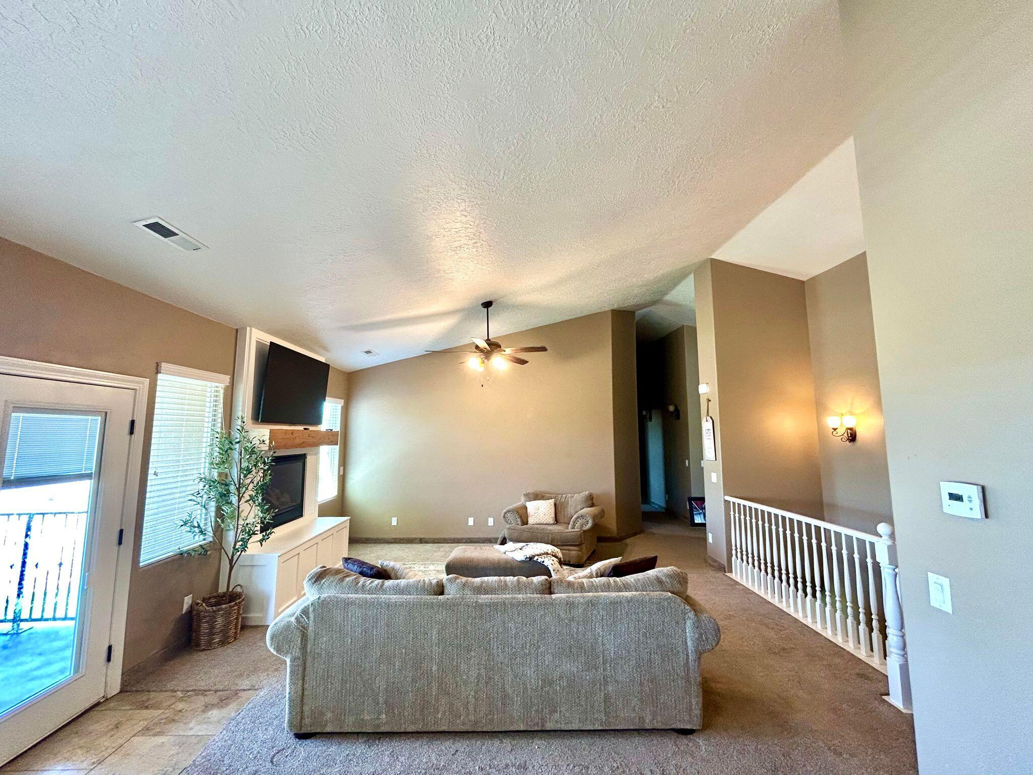 NORTH HILL ESTATES - Residential