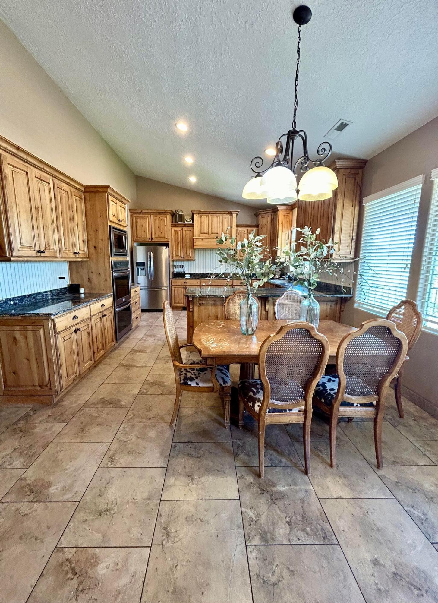 NORTH HILL ESTATES - Residential