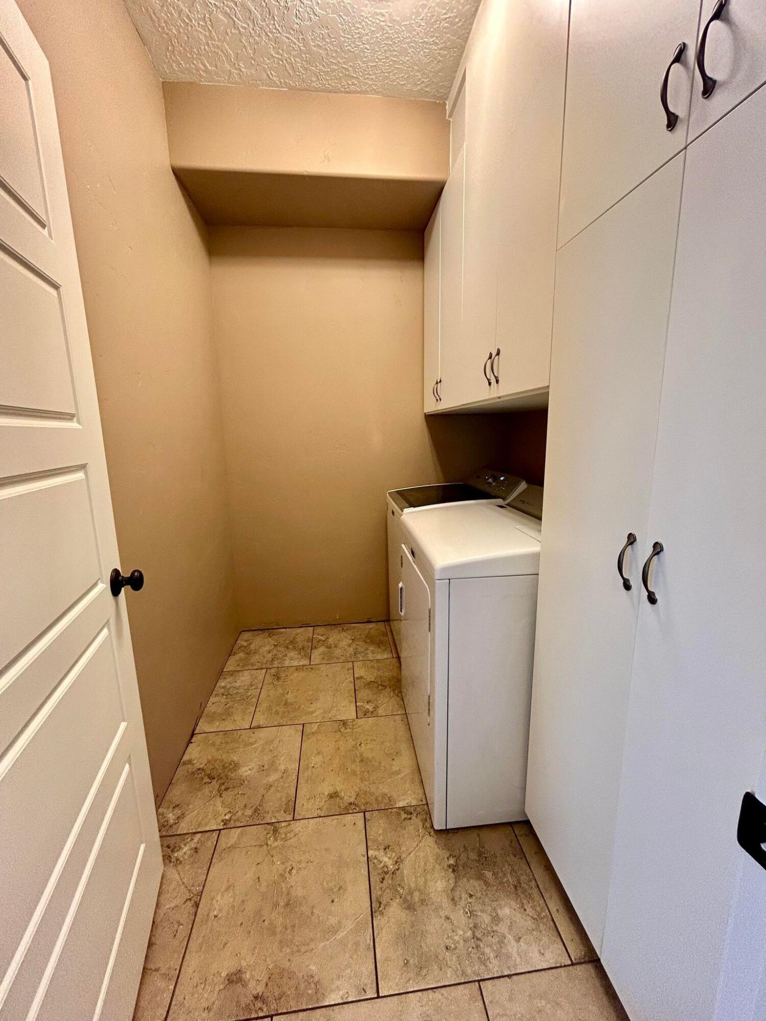 NORTH HILL ESTATES - Residential