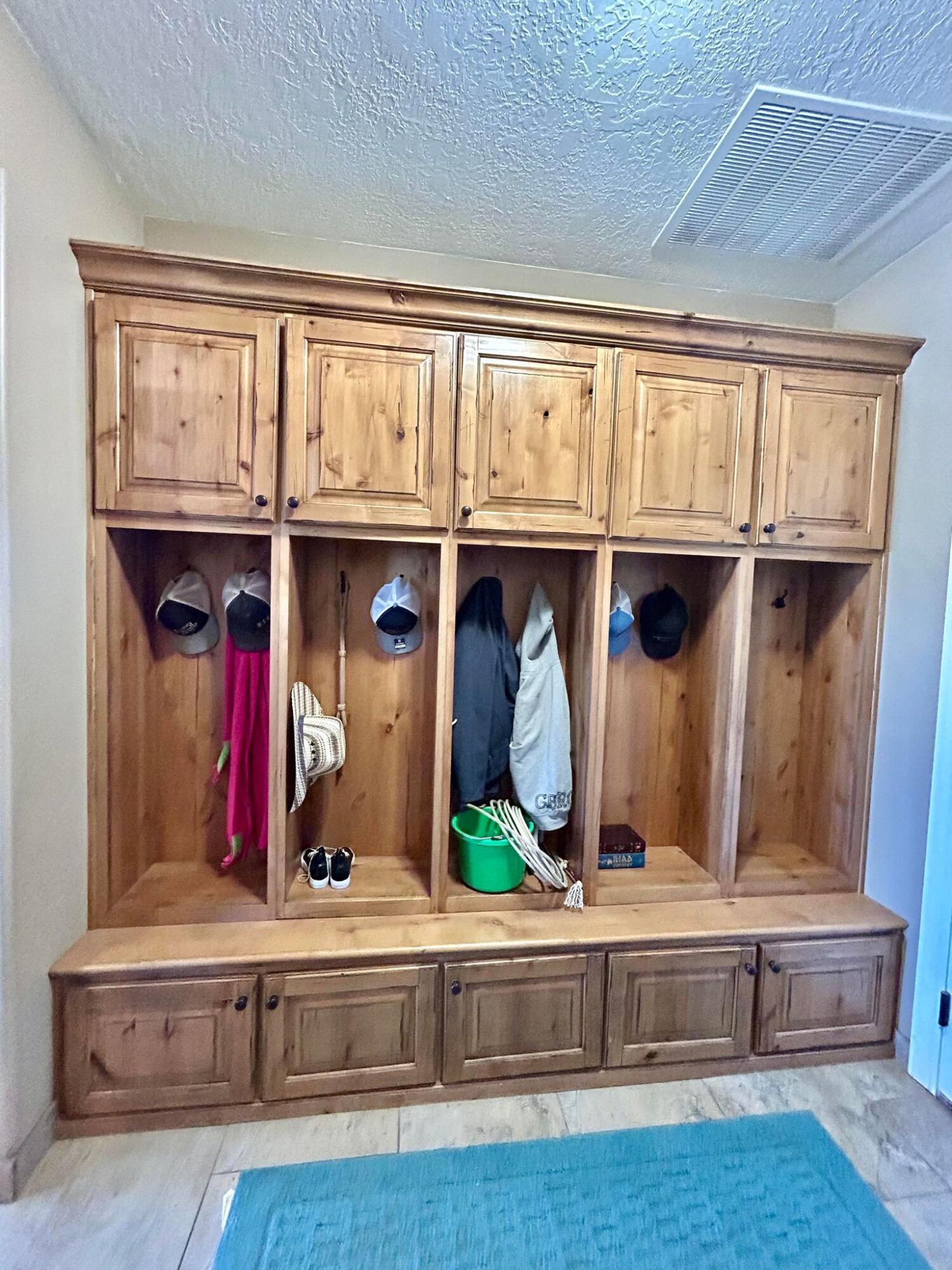 NORTH HILL ESTATES - Residential