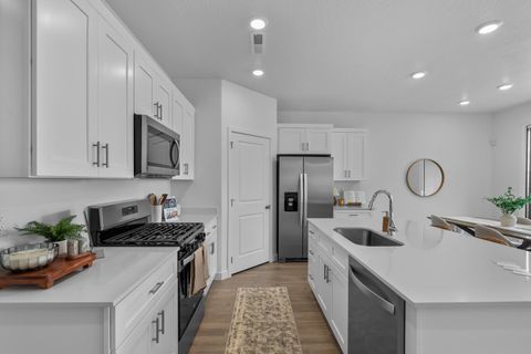 Tiny photo for 1907 S Queens Garden RD 4257 #4257, Washington, UT 84780 (MLS # 26-268512)