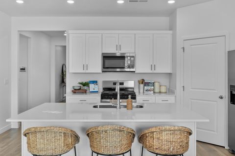 Tiny photo for 1907 S Queens Garden RD 4257 #4257, Washington, UT 84780 (MLS # 26-268512)