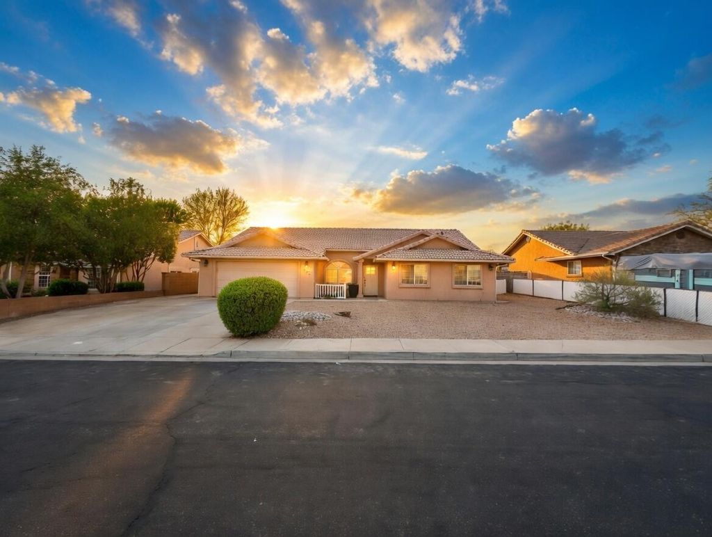 Photo of 982 S 660 E, Saint George, UT 84790 (MLS # 26-271248)