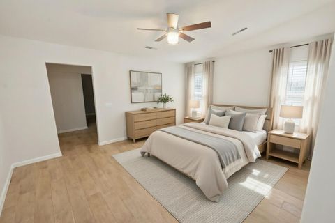 Tiny photo for 982 S 660 E, Saint George, UT 84790 (MLS # 26-271248)