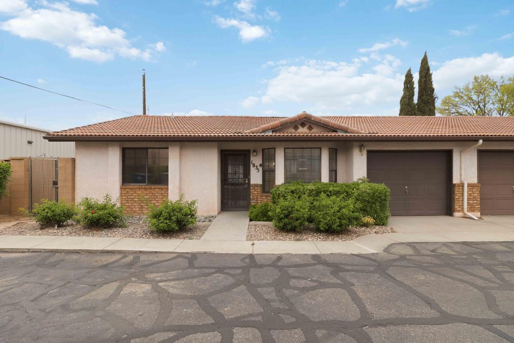 Photo of 1835 W 950 N, Saint George, UT 84770 (MLS # 26-270897)