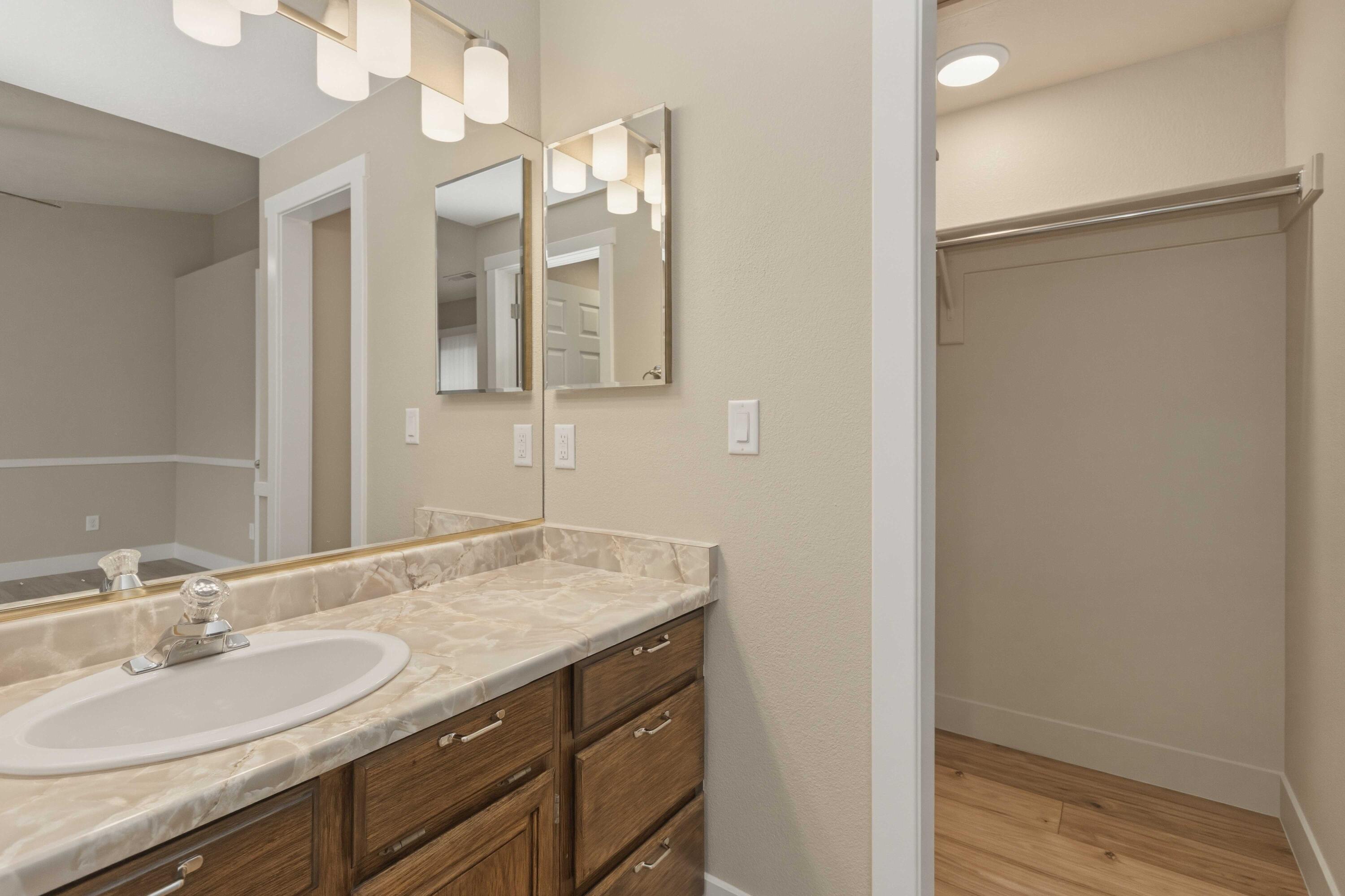 COLOR VIEW TOWNHOMES - Residential