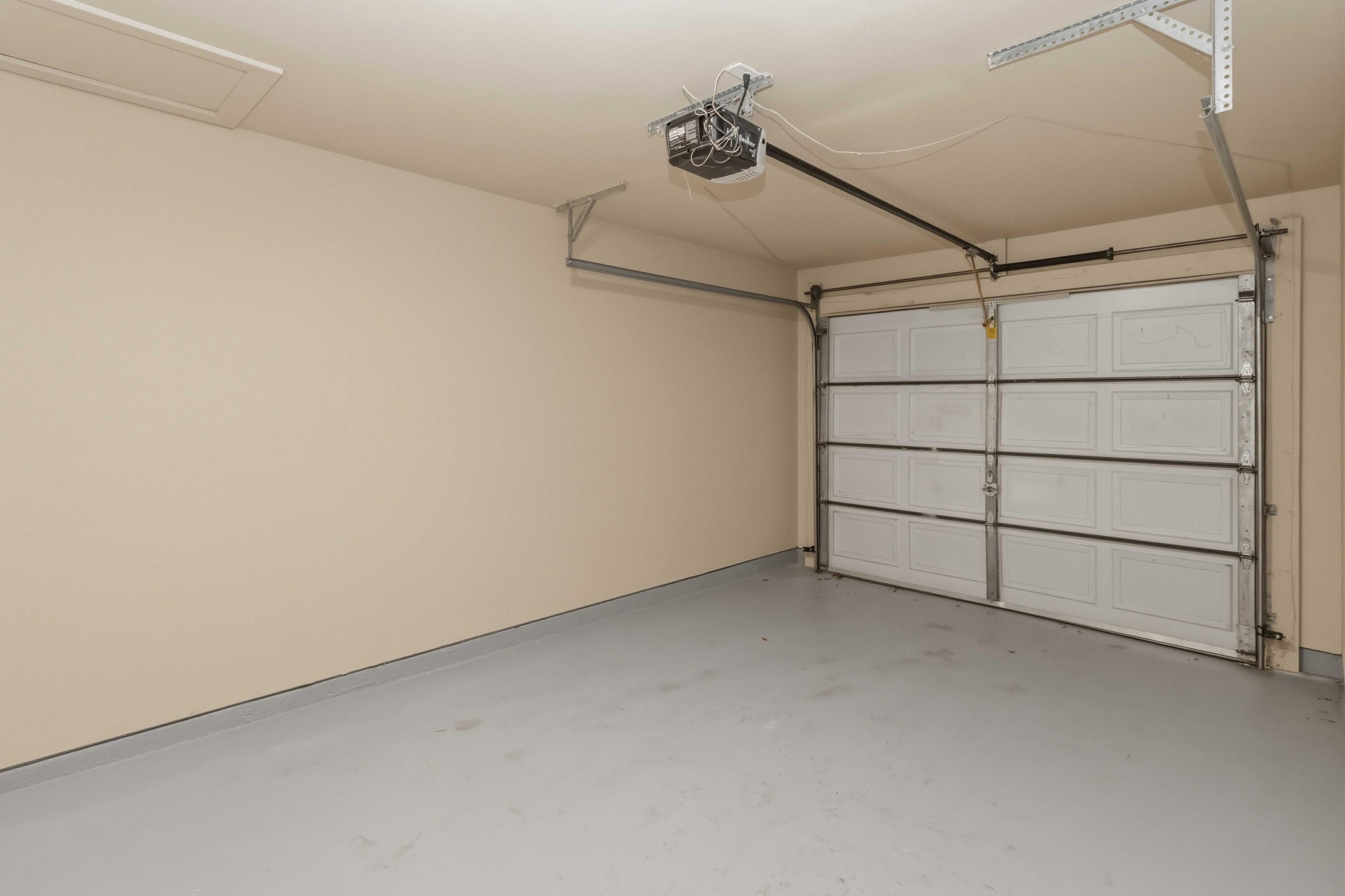 COLOR VIEW TOWNHOMES - Residential