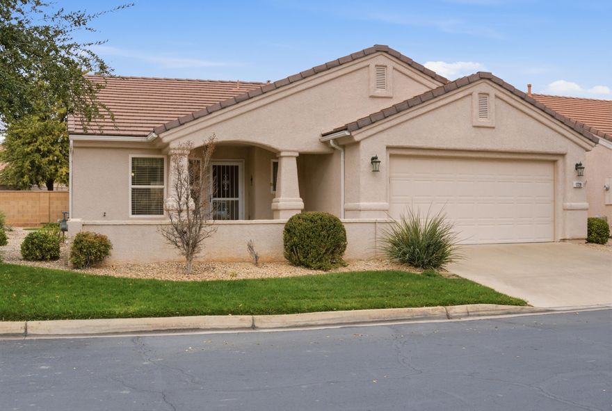 Enjoy easy desert living in this delightful 2-bedroom, 2-bath home located in the SunRiver 55+ community. Filled with natural light, the open floorplan and spacious kitchen create an inviting space for comfortable everyday living. Enjoy a low maintenance yard perfect for relaxing or entertaining & everyday access to amenities that include: A clubhouse, pools, fitness center, pickleball, and golf!