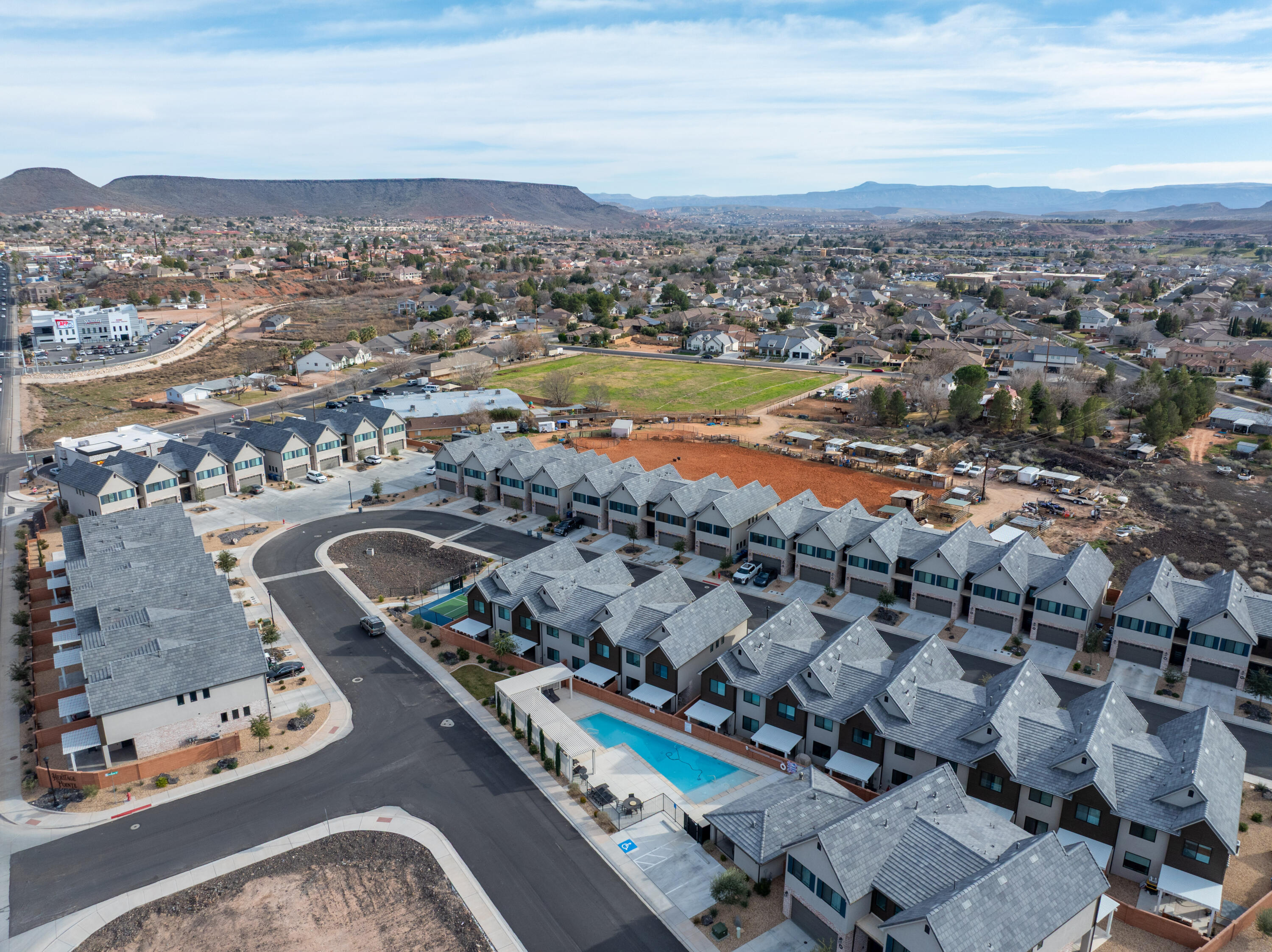 HERITAGE POINTE - Residential