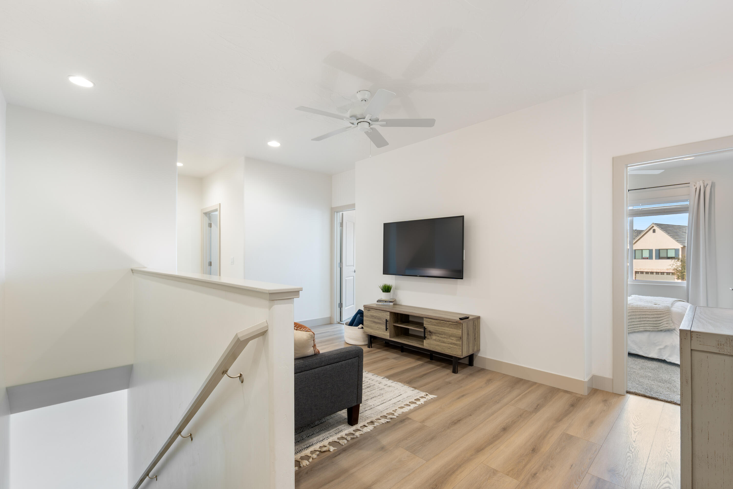 HERITAGE POINTE - Residential