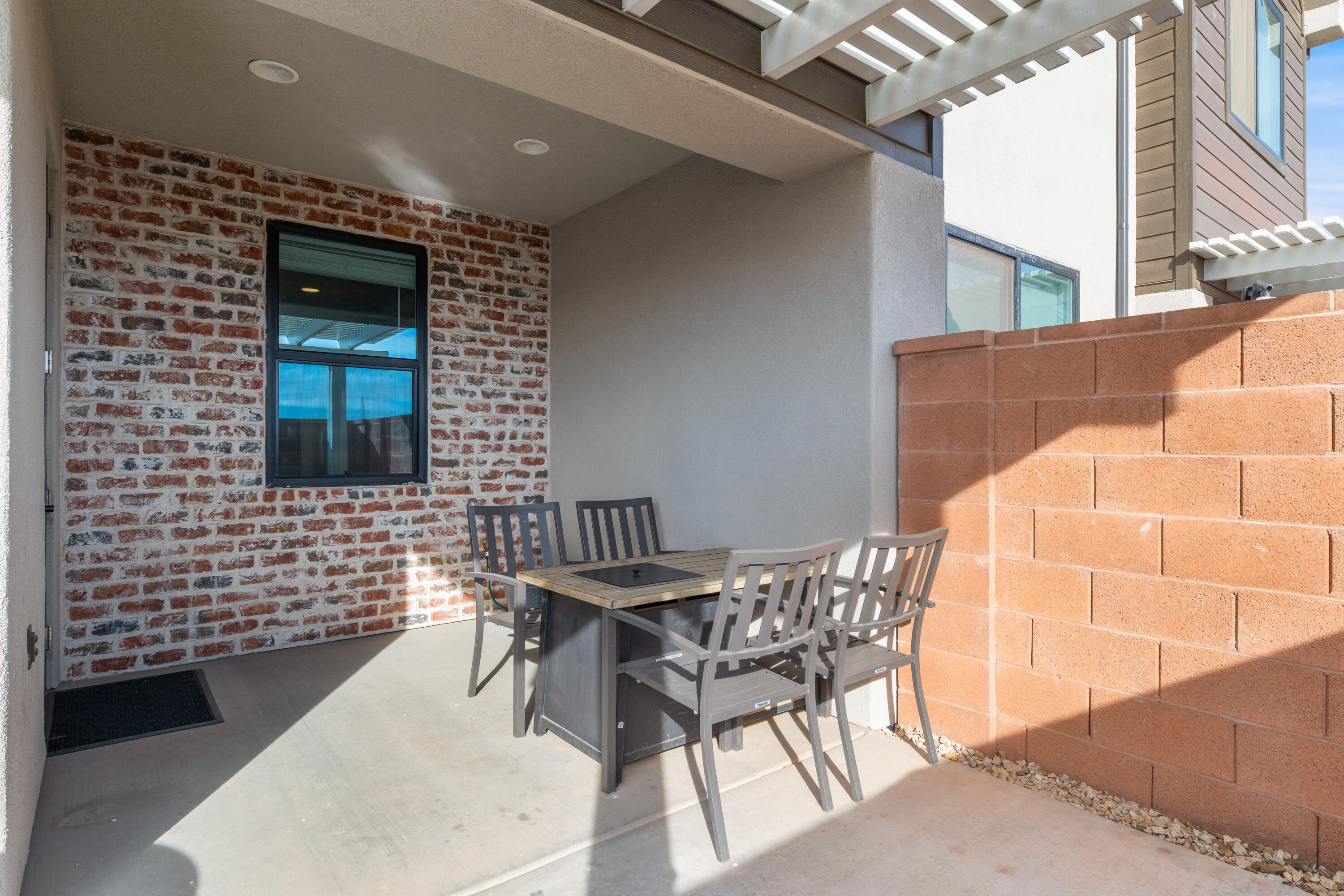 HERITAGE POINTE - Residential