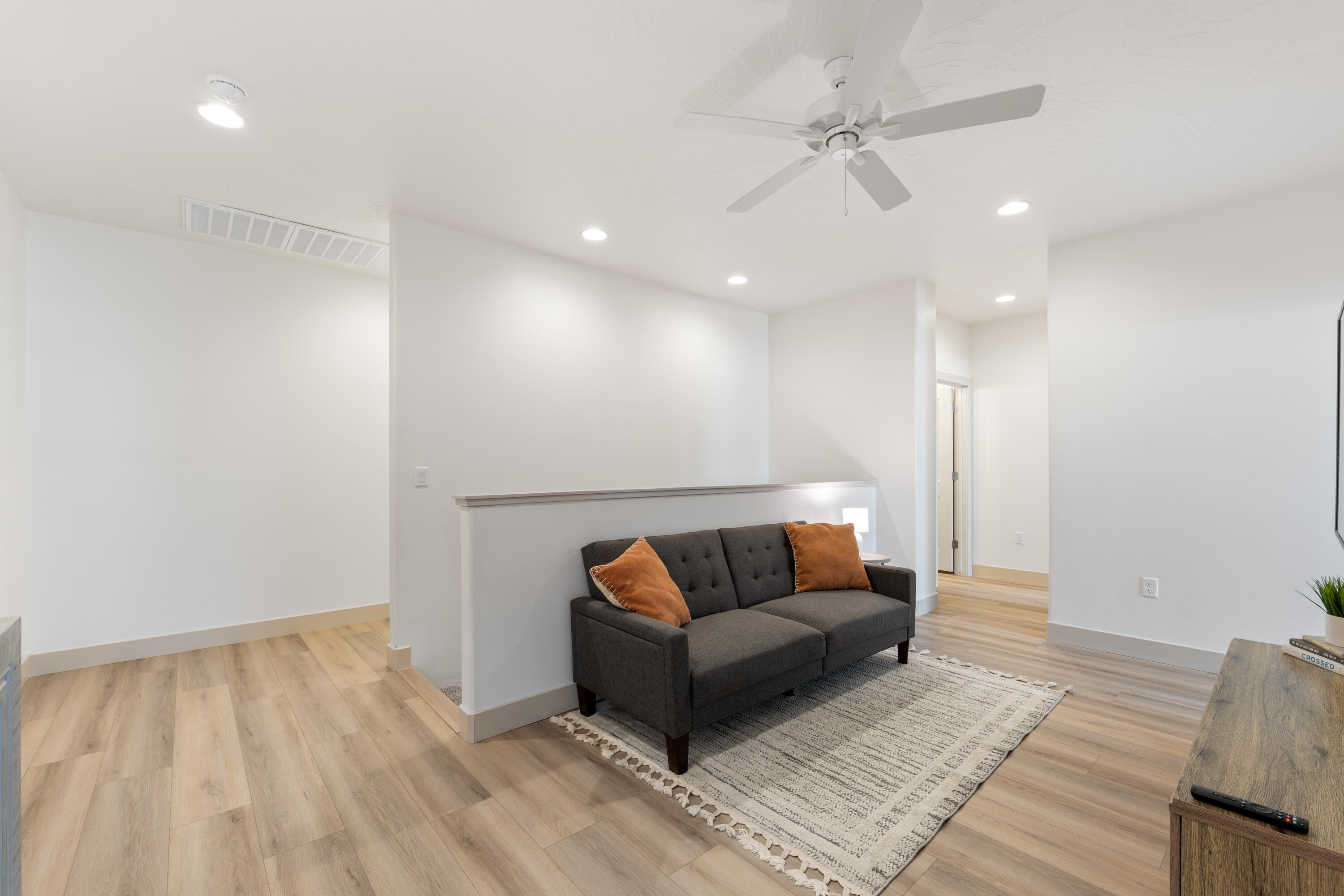 HERITAGE POINTE - Residential