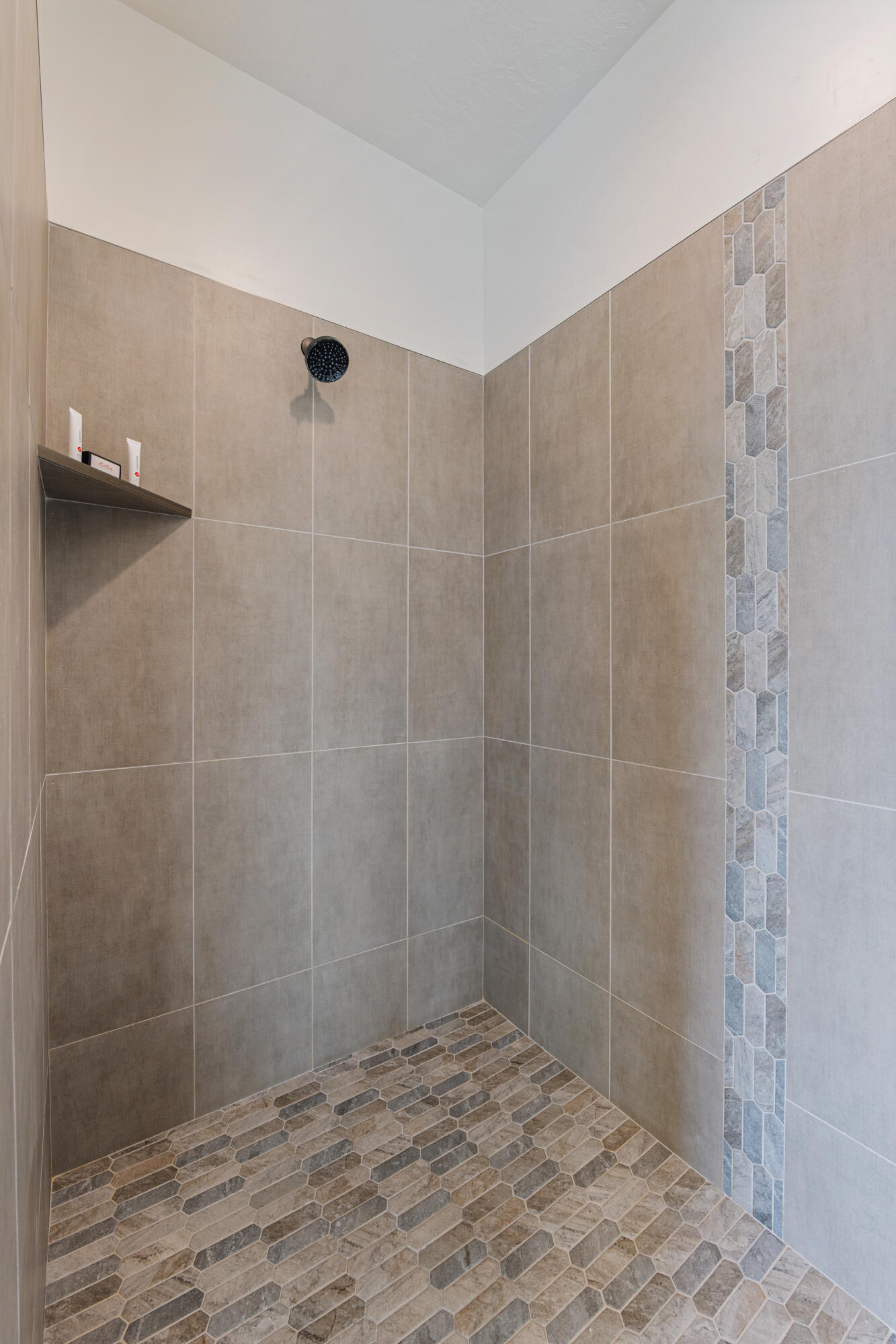 HERITAGE POINTE - Residential