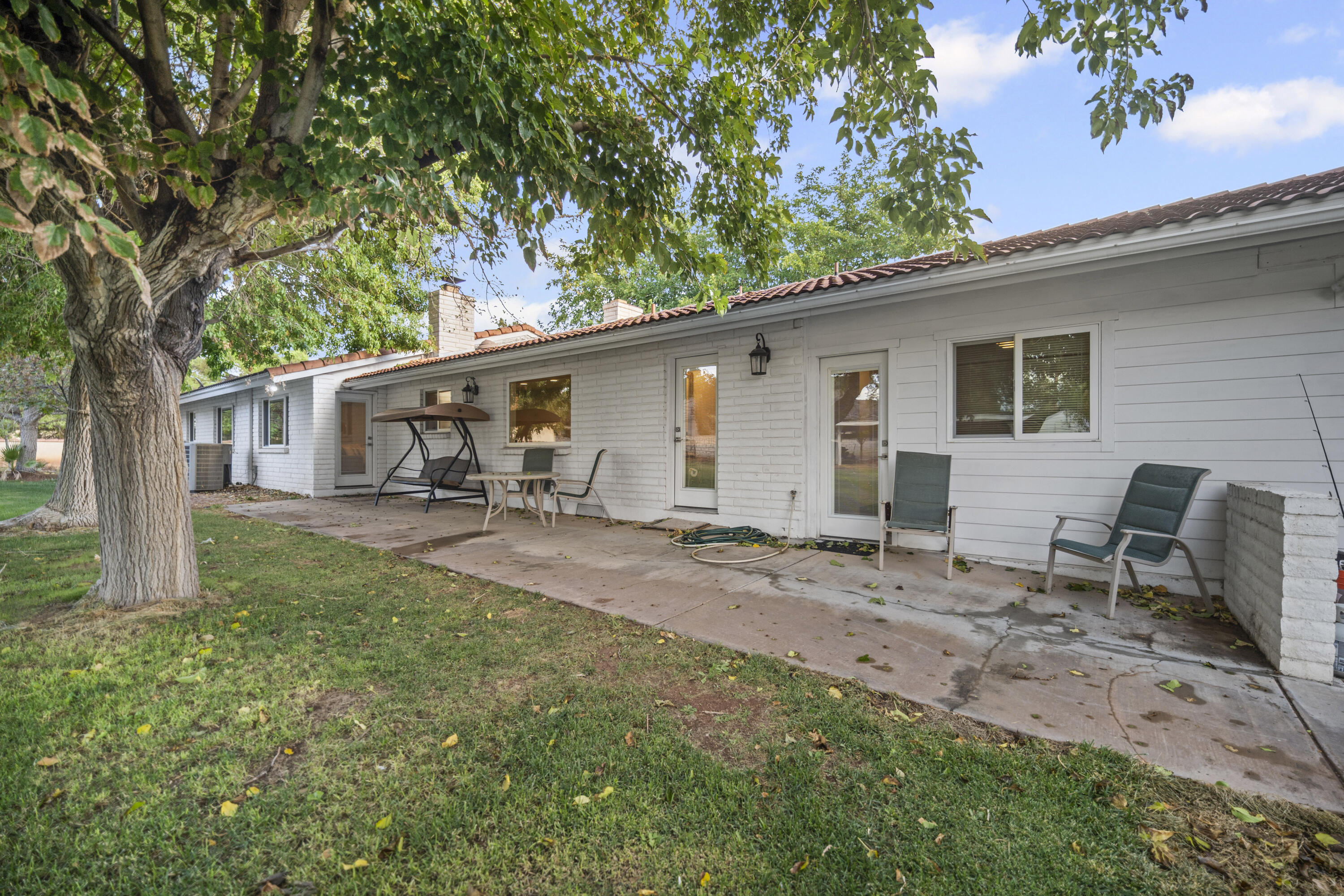 BLOOMINGTON RANCHES - Residential