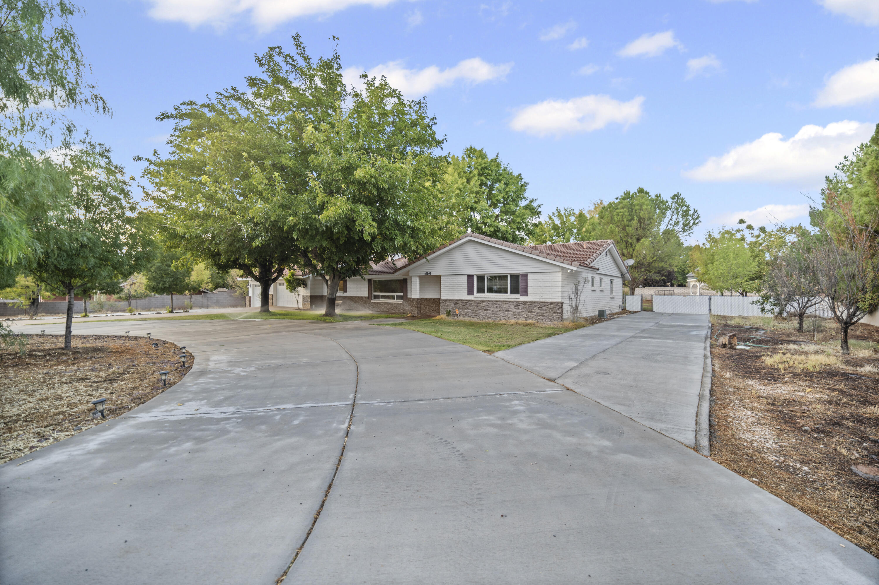 BLOOMINGTON RANCHES - Residential