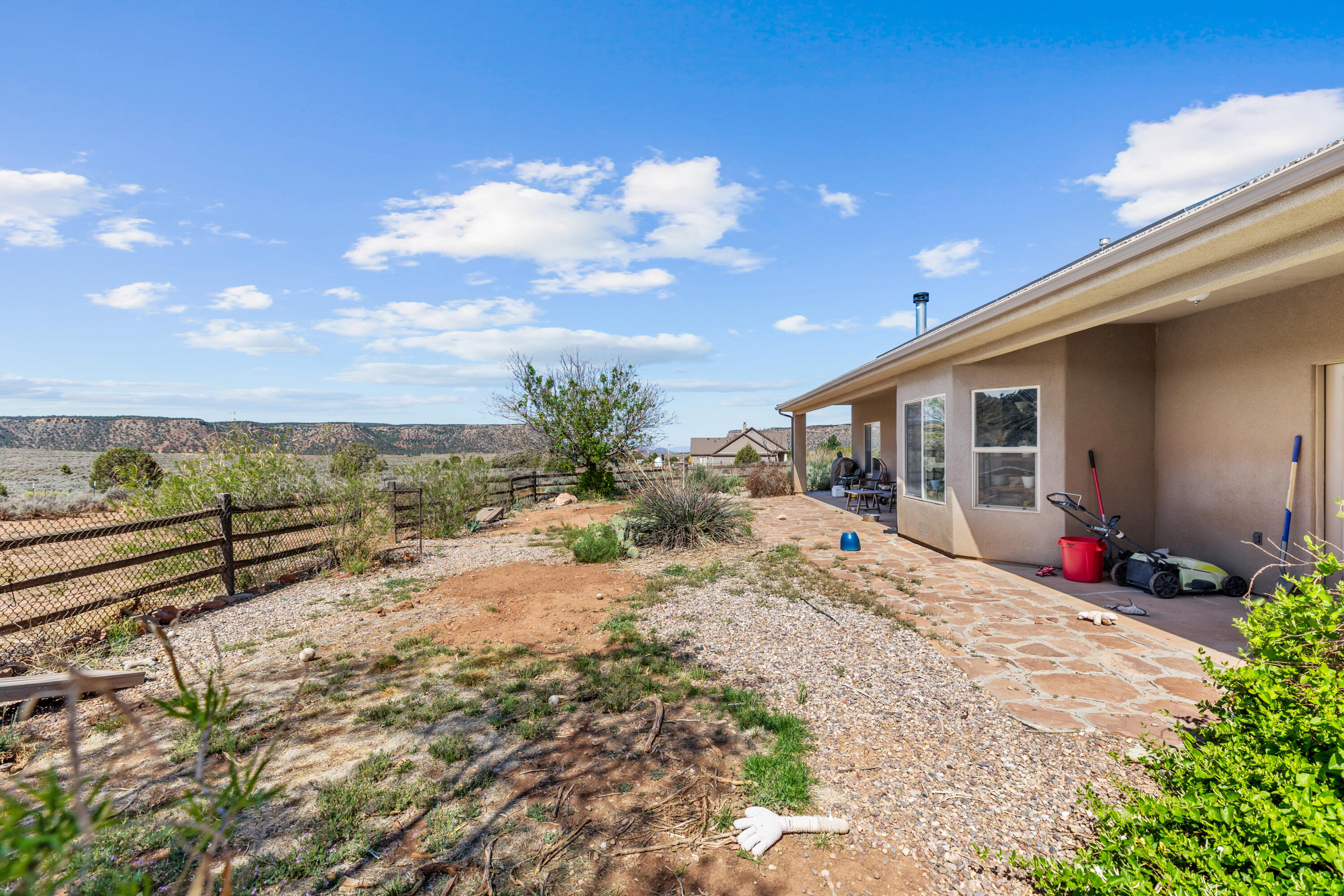 APPLE VALLEY RANCH GOOSEBERRY - Residential