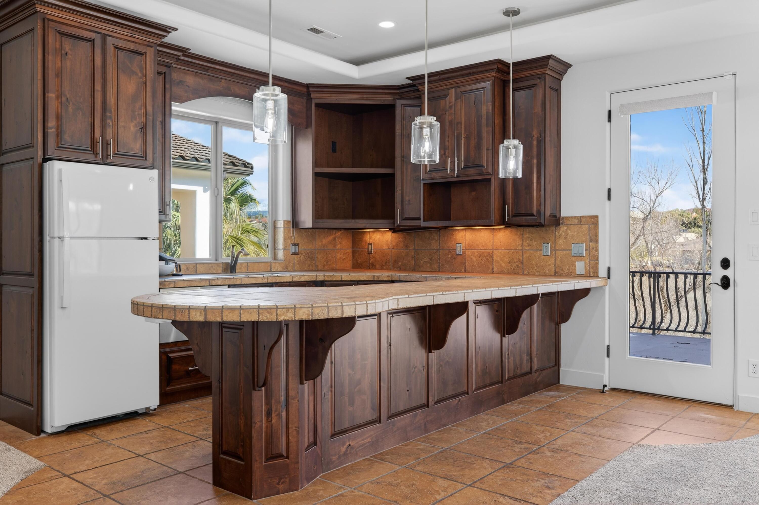 VILLA BONITA ESTATES - Residential