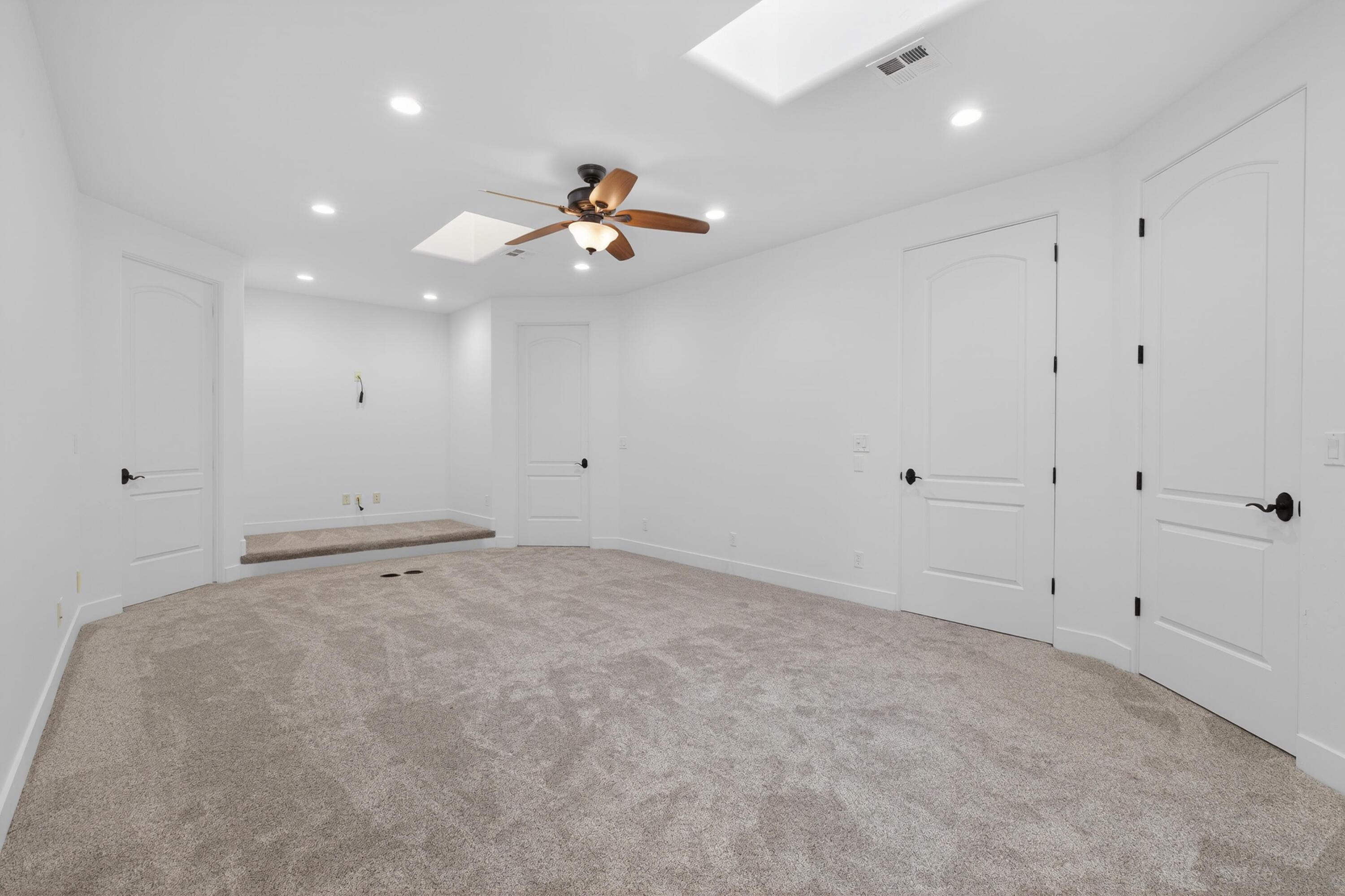 VILLA BONITA ESTATES - Residential