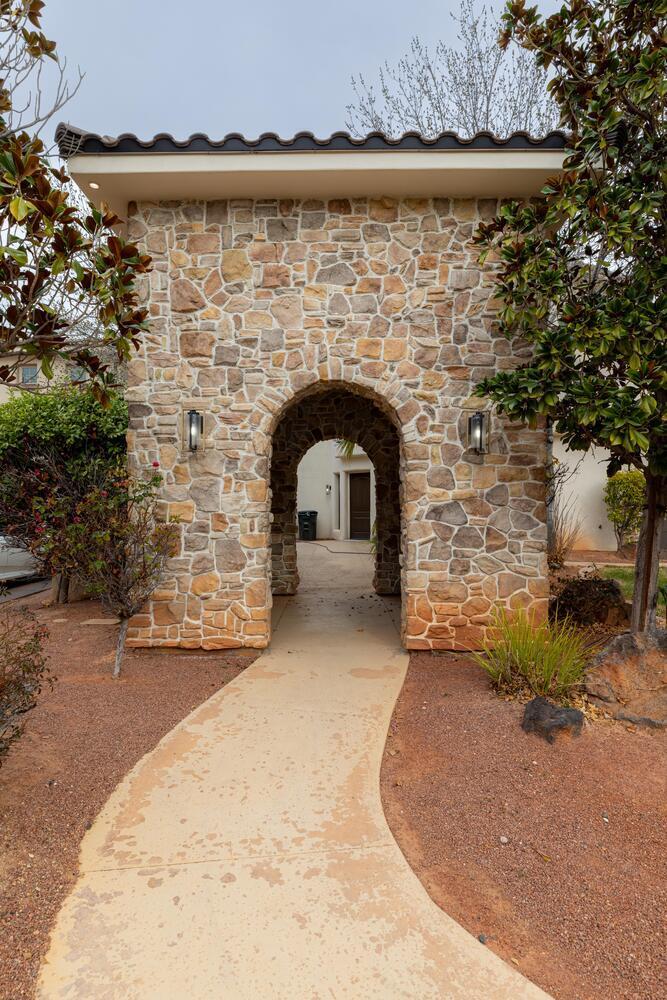 VILLA BONITA ESTATES - Residential