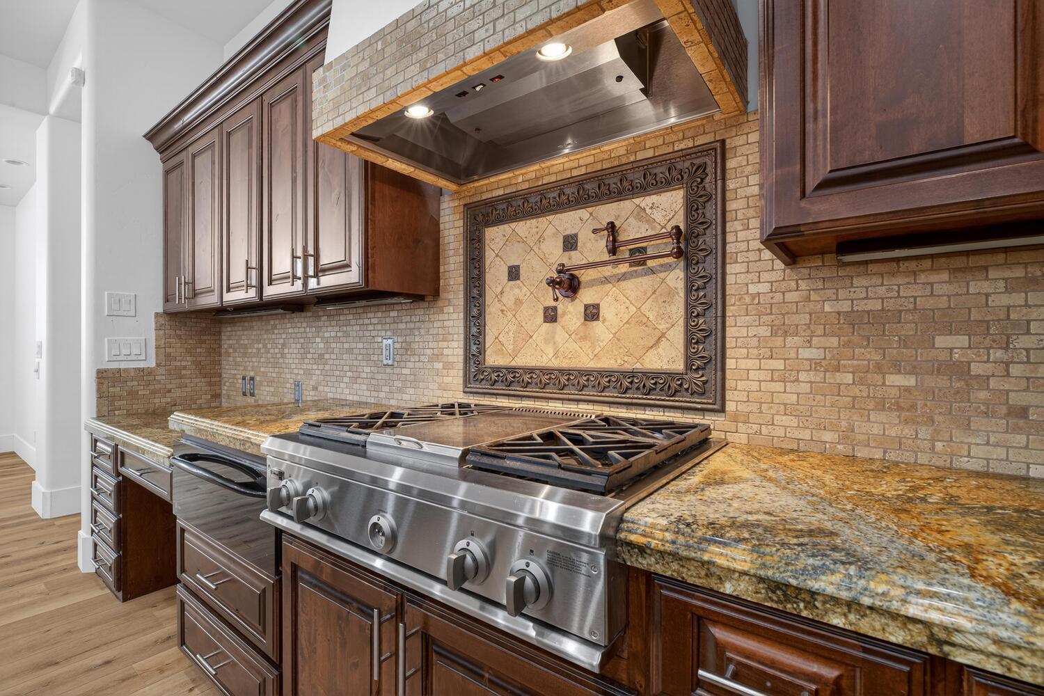 VILLA BONITA ESTATES - Residential