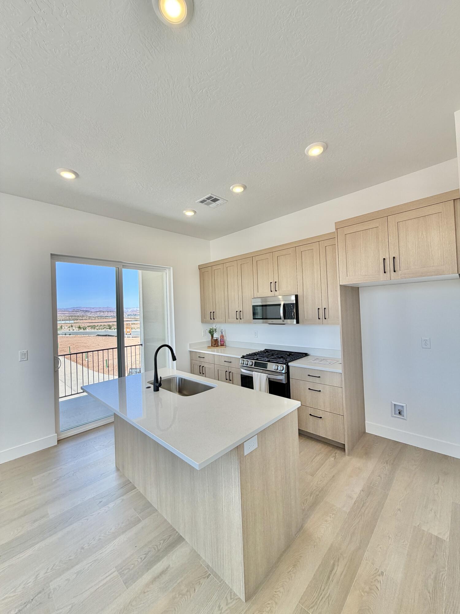 DESERT COLOR SAGE HAVEN - Residential