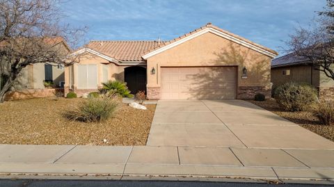 Photo of 1334 W AMBASSADOR DR, Saint George, UT 84790 (MLS # 26-267793)