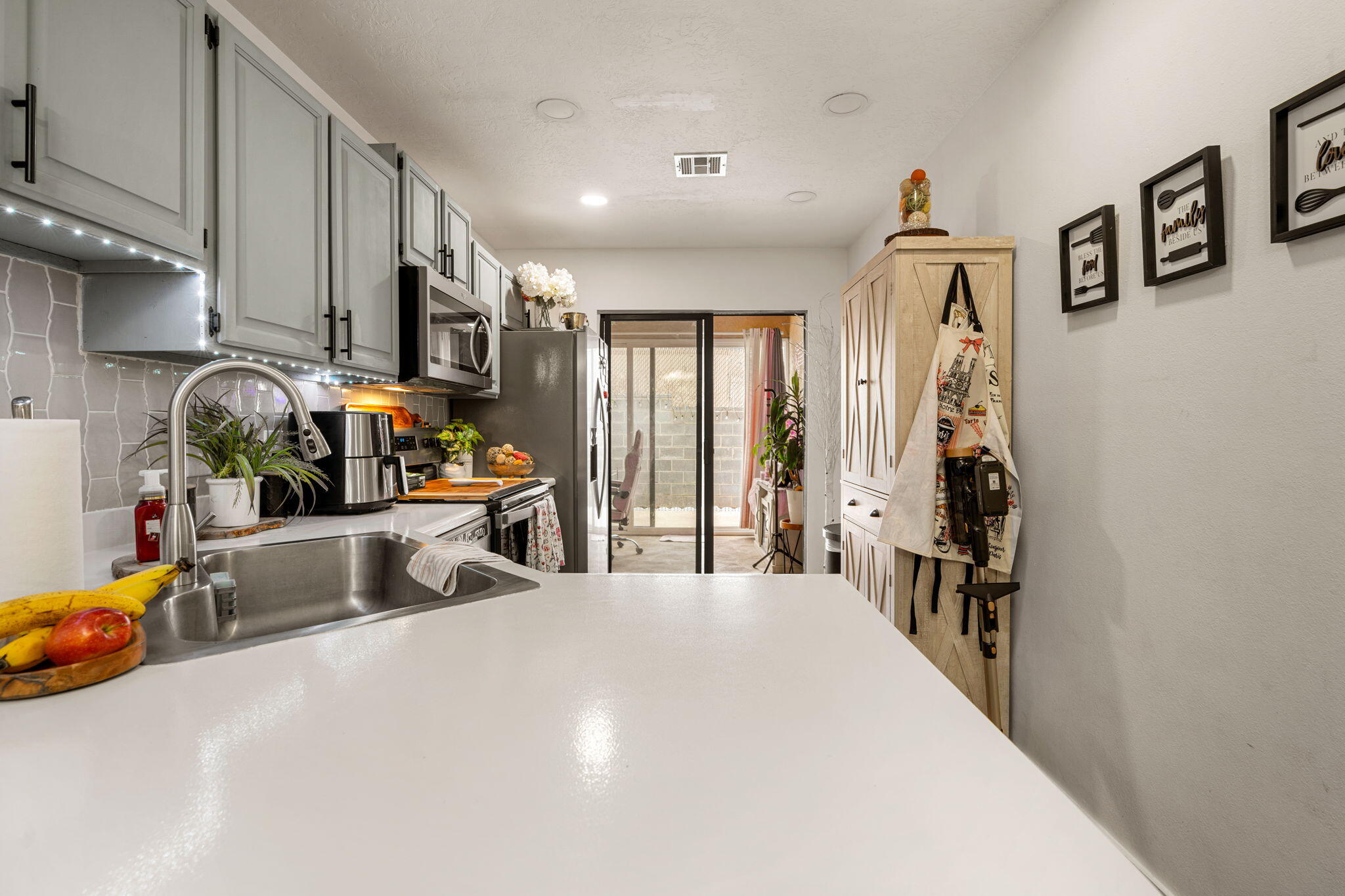 GARDEN GROVE TOWNHOMES - Residential