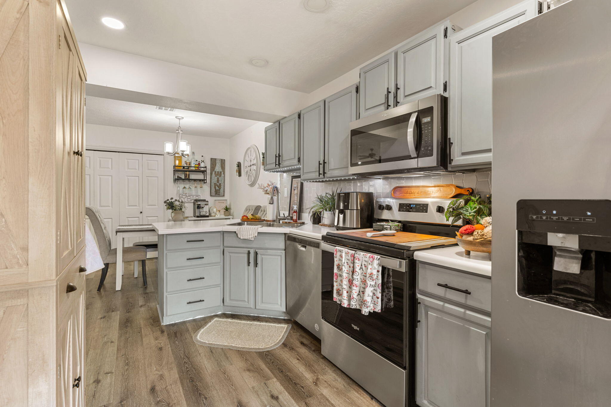 GARDEN GROVE TOWNHOMES - Residential