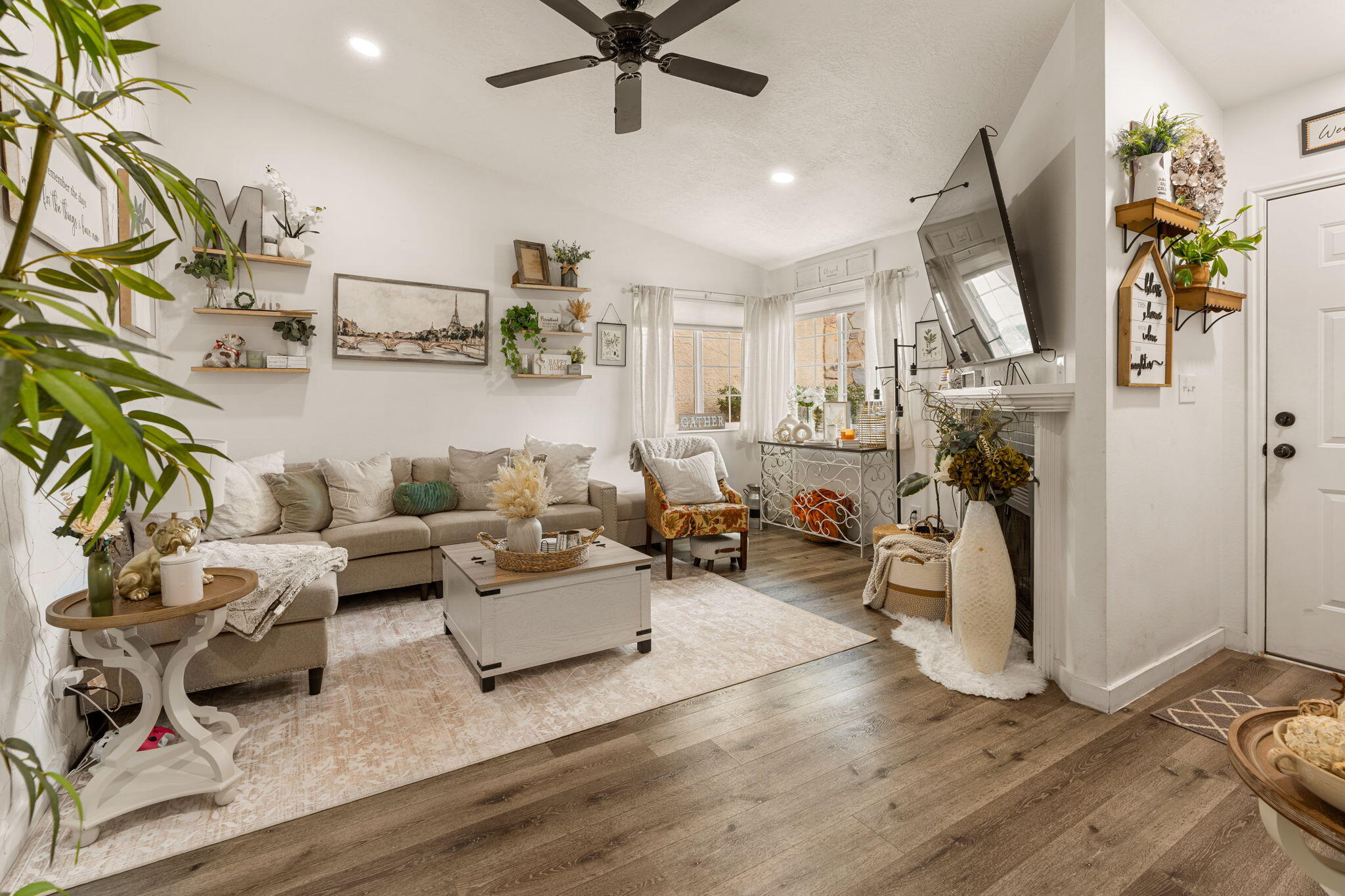 GARDEN GROVE TOWNHOMES - Residential