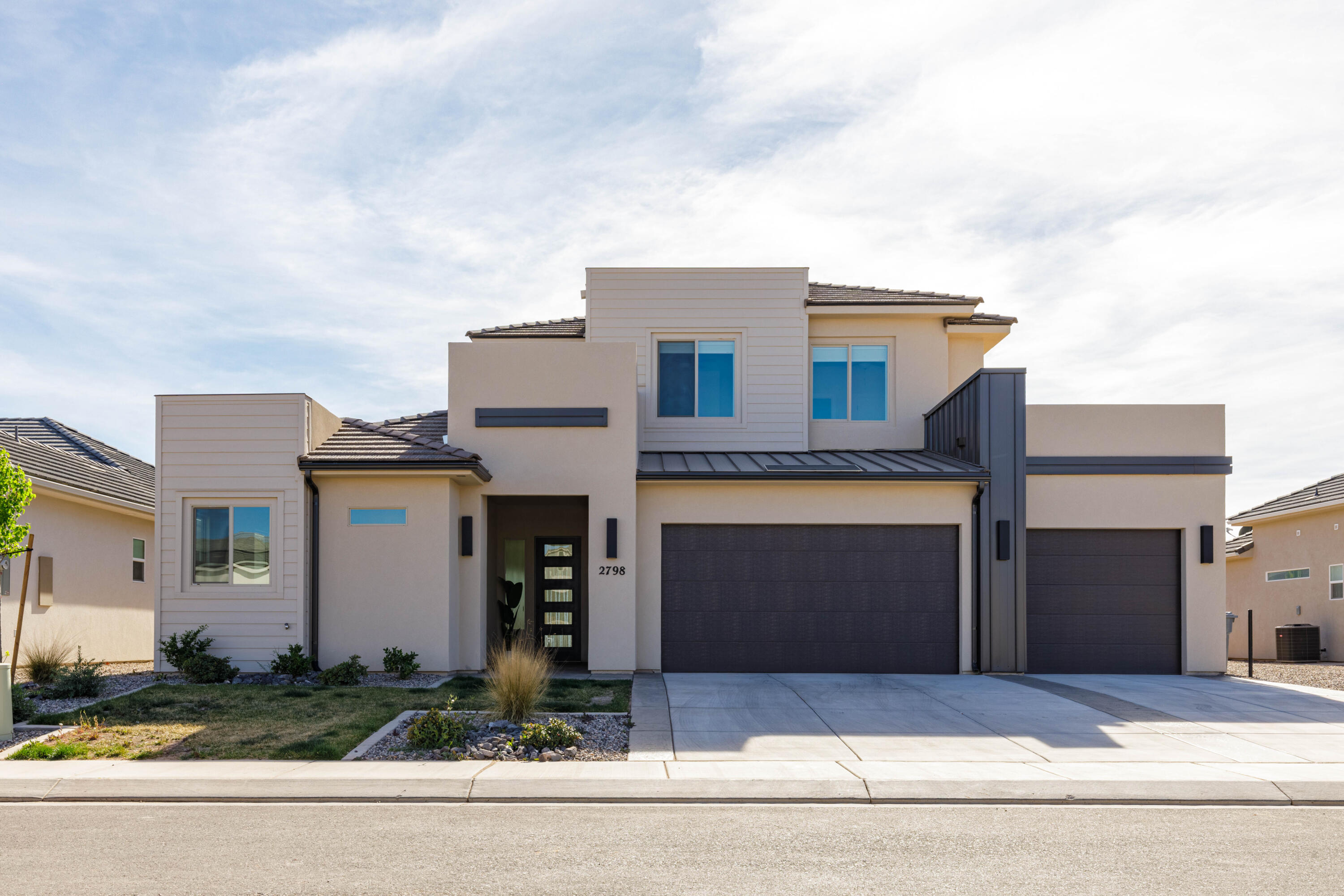 RIVERBEND AT SUNRISE VALLEY - Residential