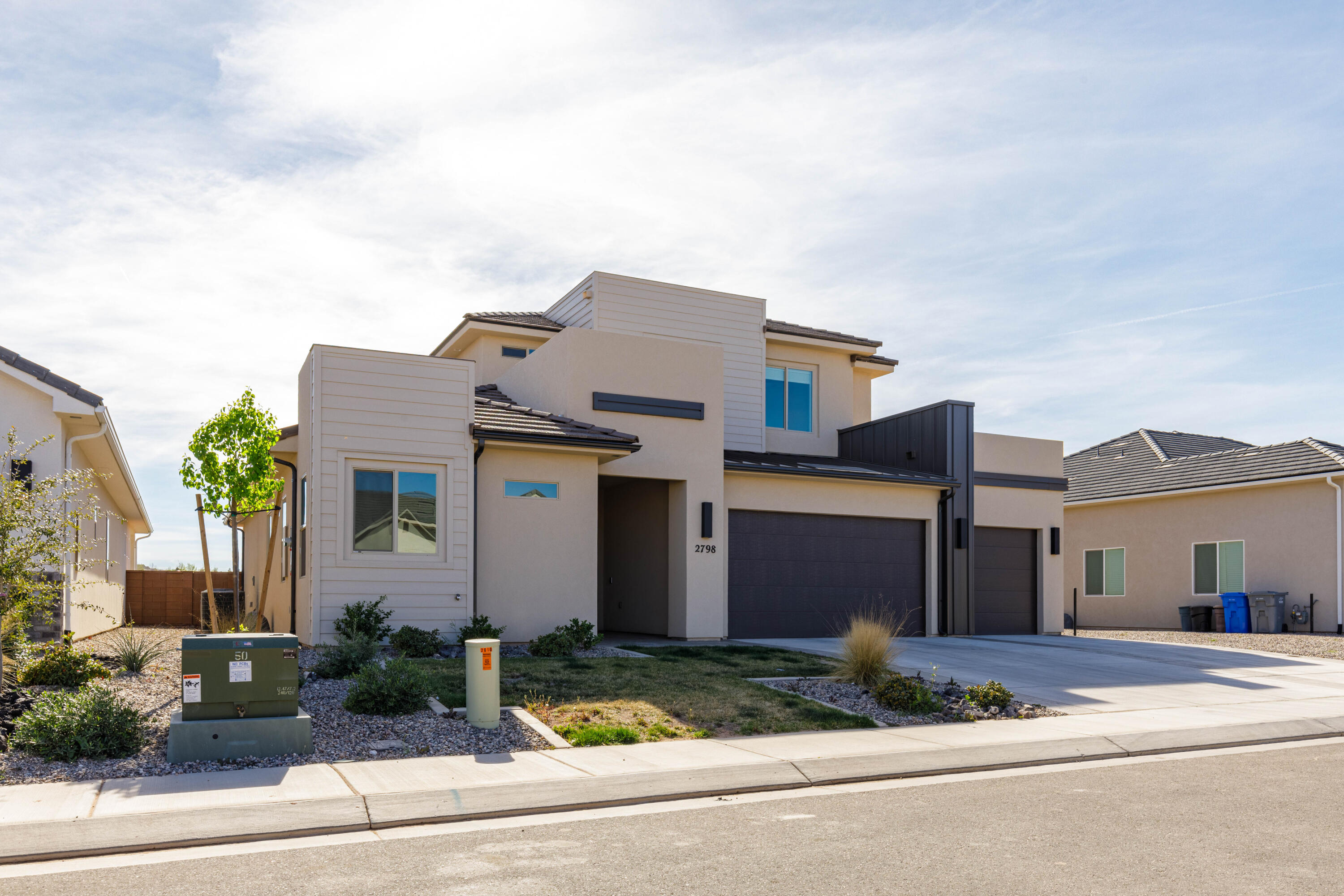 RIVERBEND AT SUNRISE VALLEY - Residential