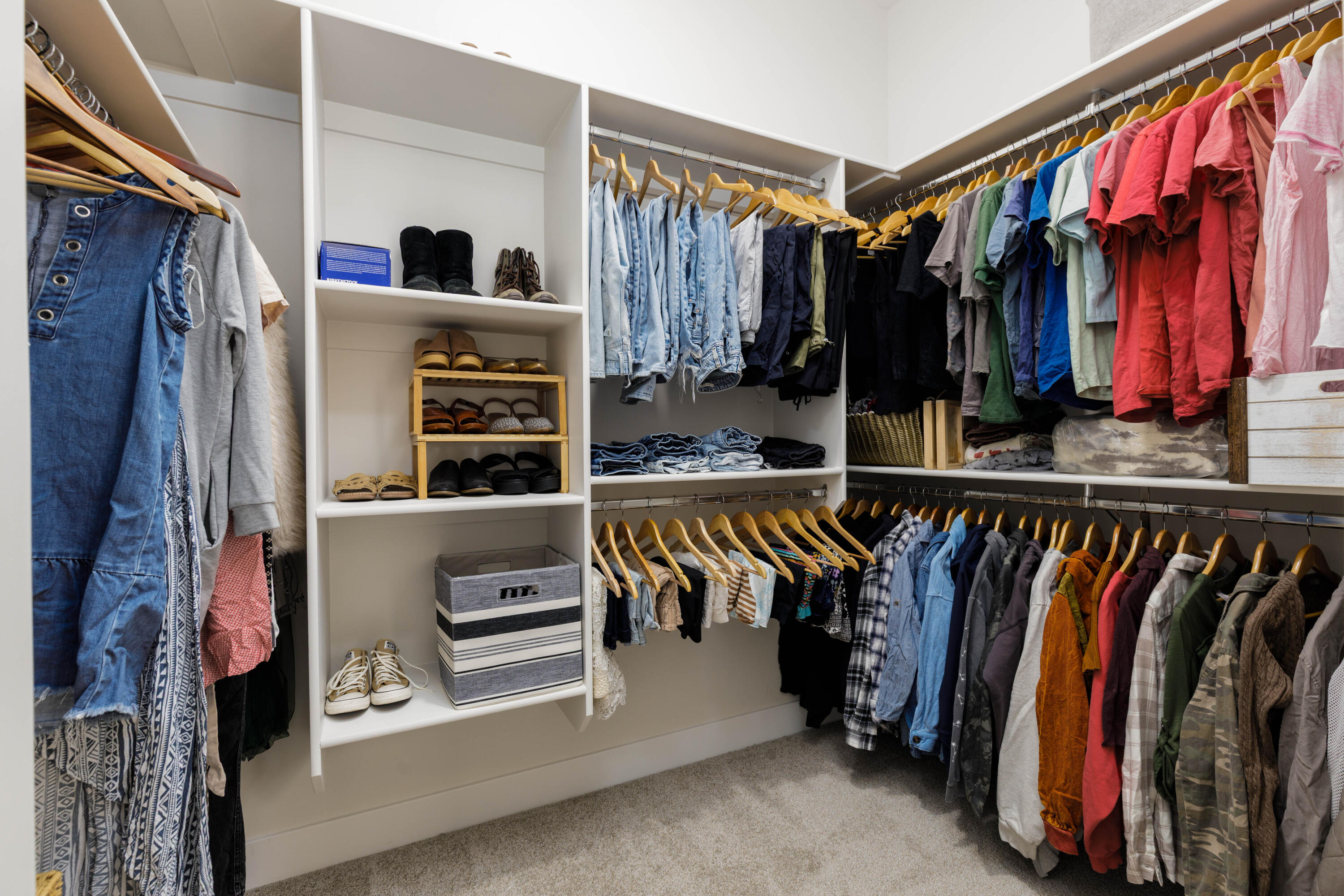 RIVERBEND AT SUNRISE VALLEY - Residential