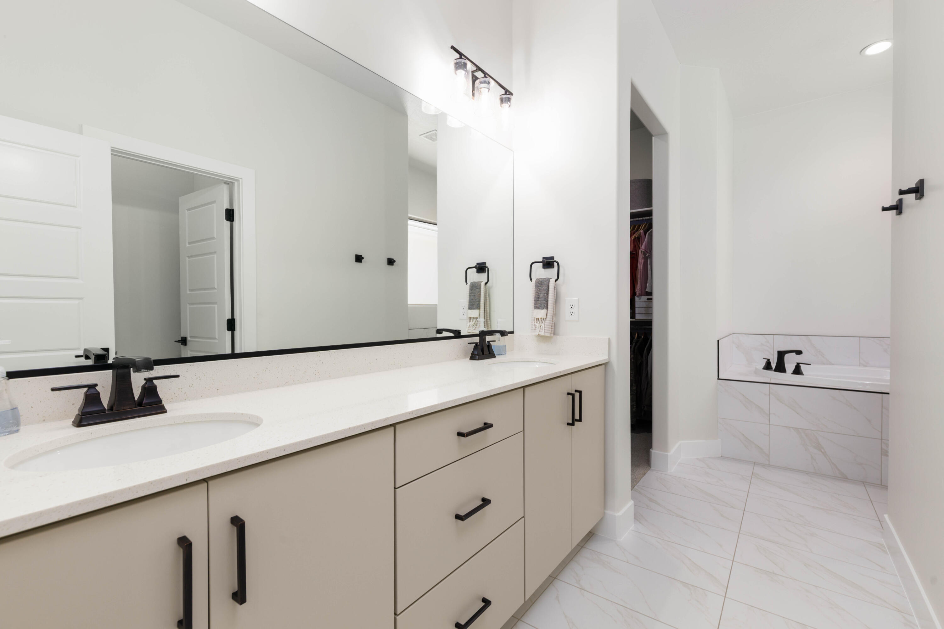 RIVERBEND AT SUNRISE VALLEY - Residential