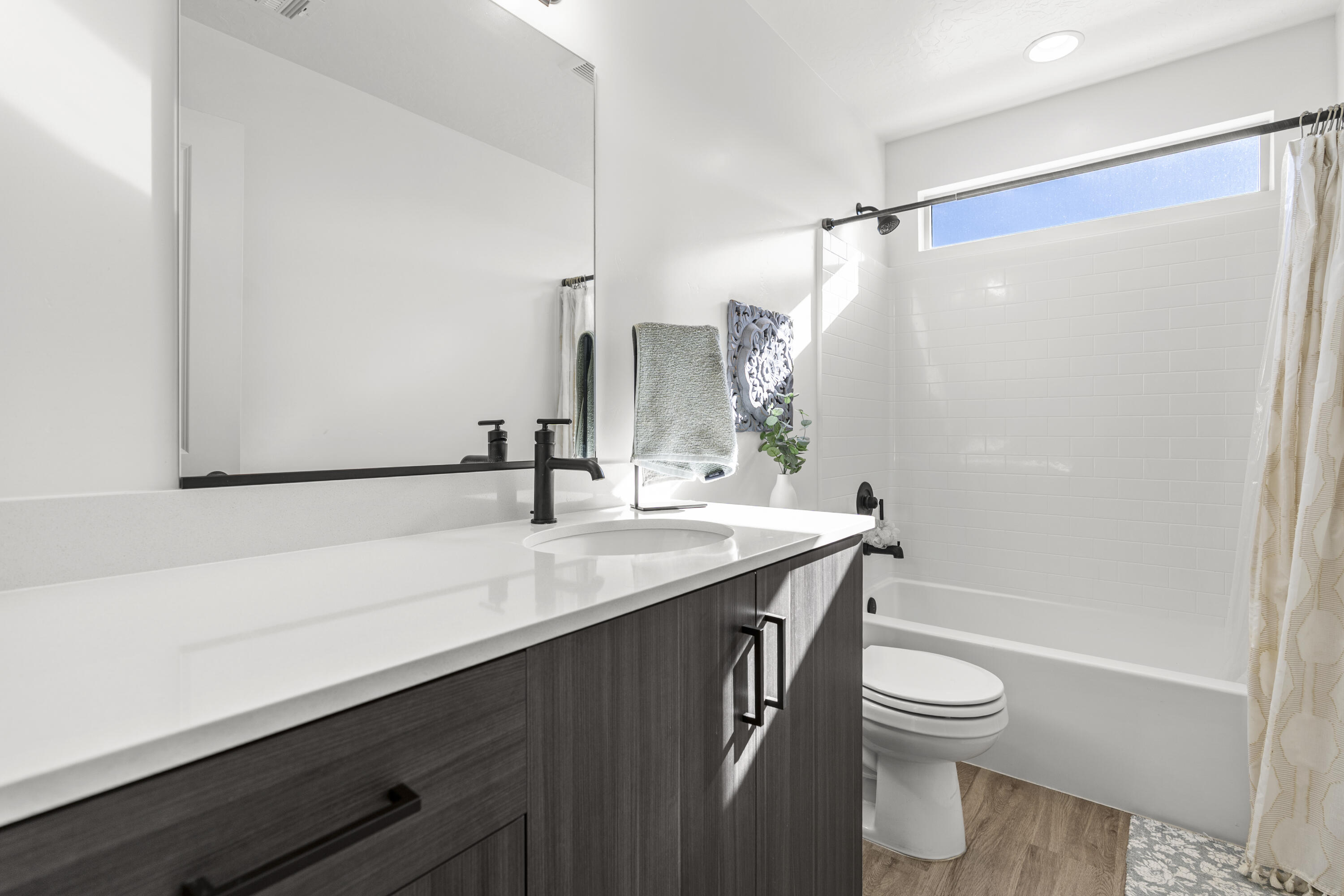 SOUTH DESERT TH - Residential