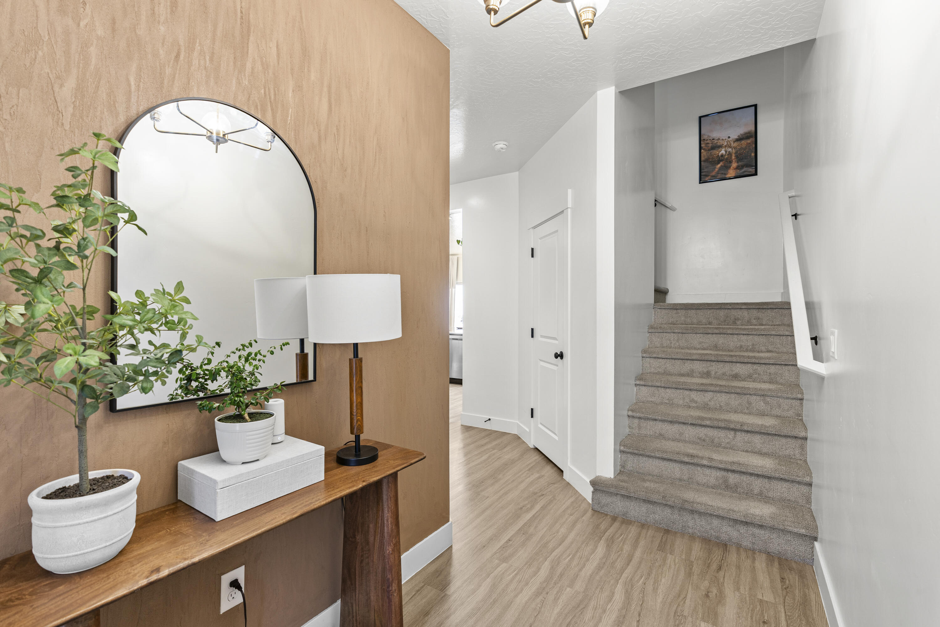 SOUTH DESERT TH - Residential