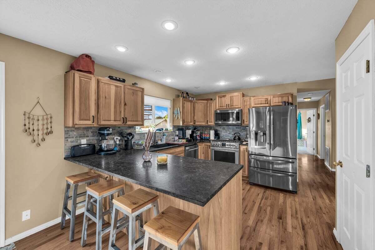 DAMMERON VALLEY FARMS - Residential