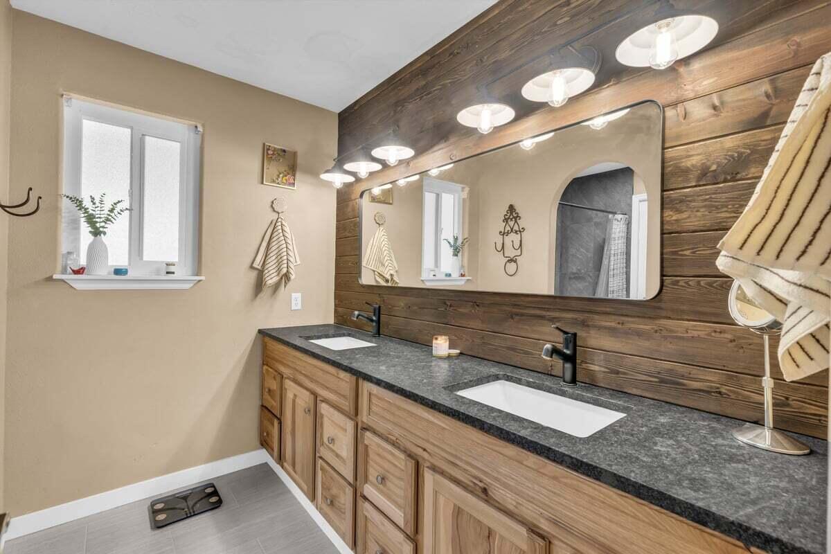 DAMMERON VALLEY FARMS - Residential