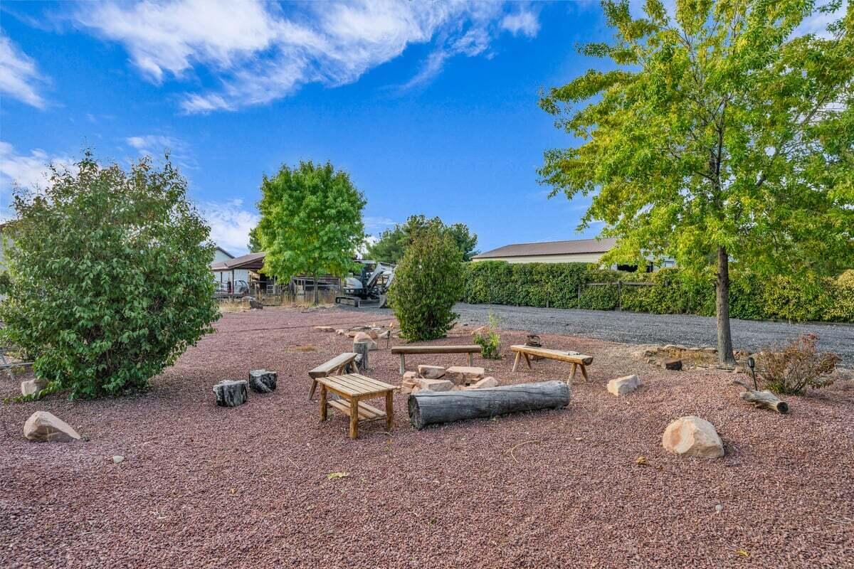 DAMMERON VALLEY FARMS - Residential