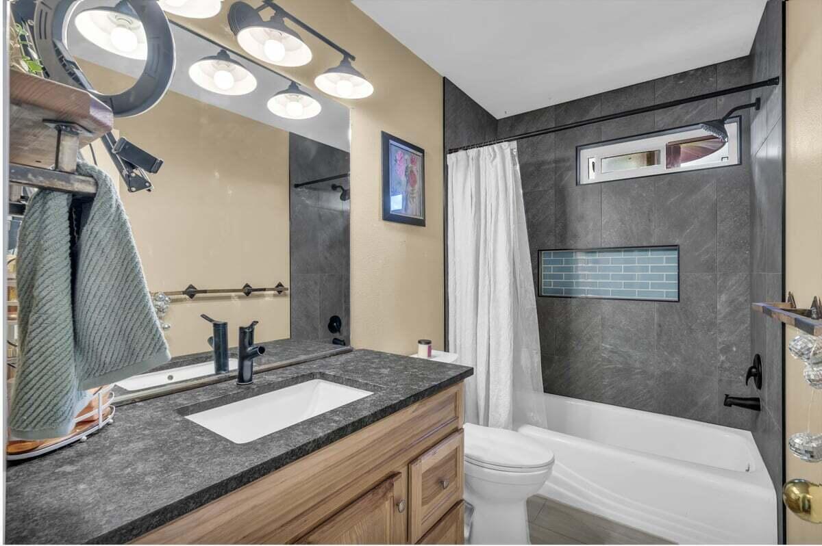 DAMMERON VALLEY FARMS - Residential