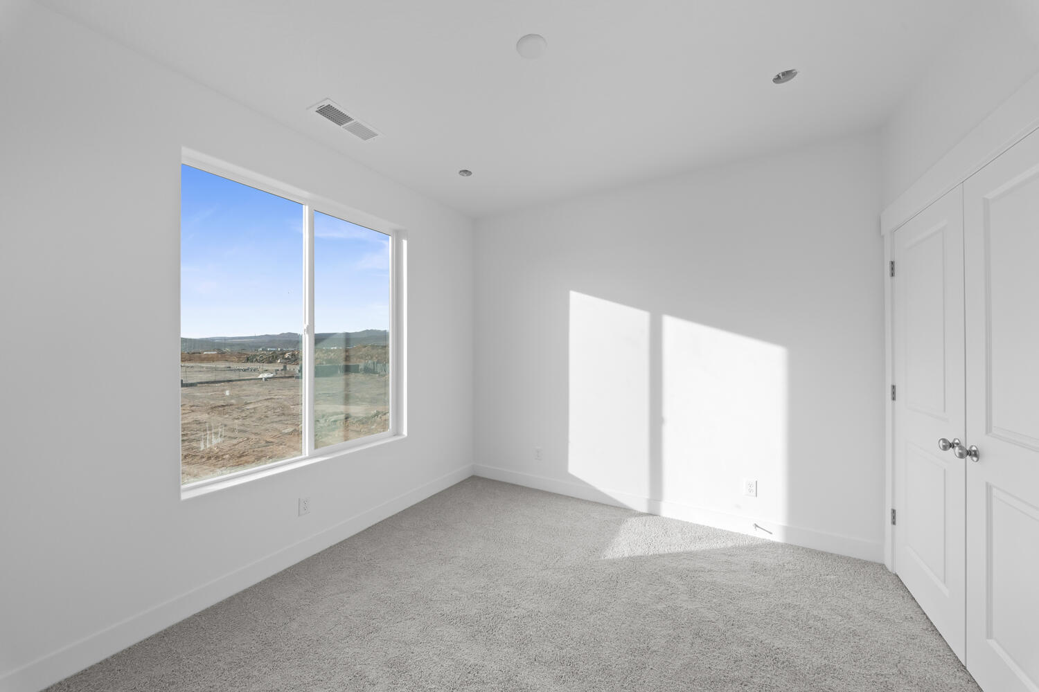 LEGACY AT SAND HOLLOW - Residential