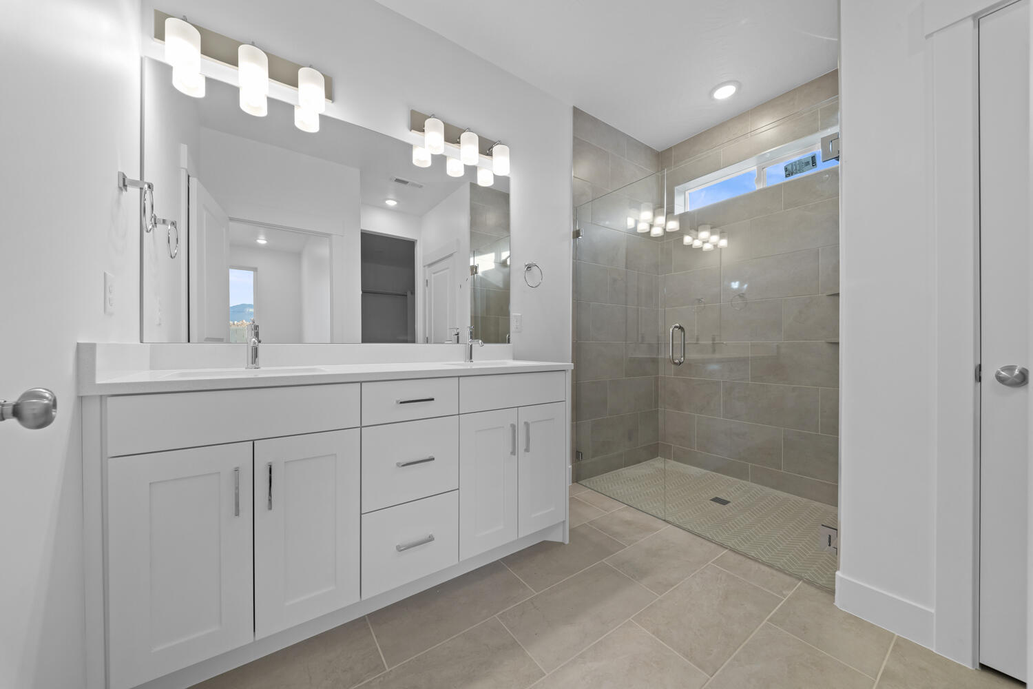 LEGACY AT SAND HOLLOW - Residential