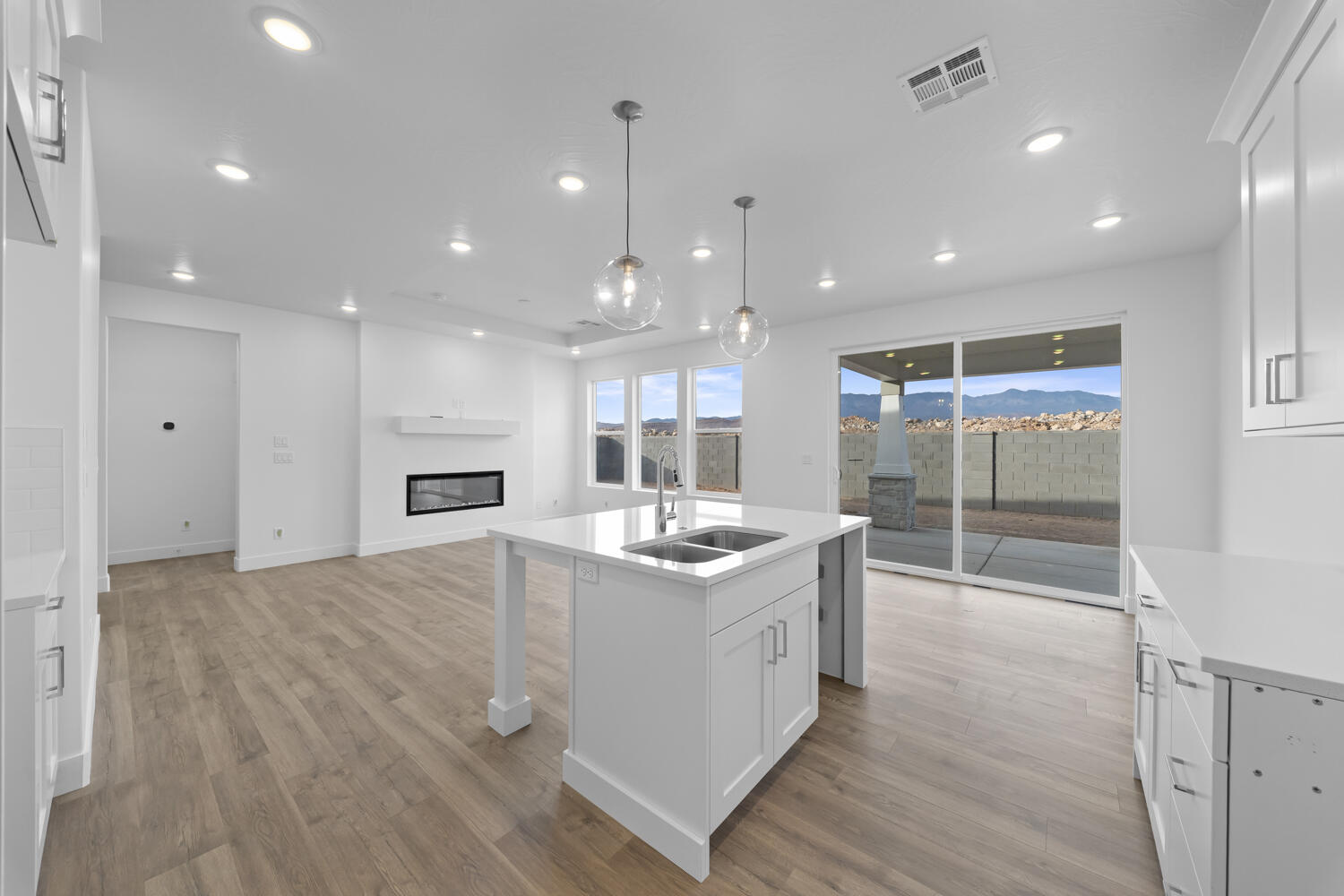 LEGACY AT SAND HOLLOW - Residential